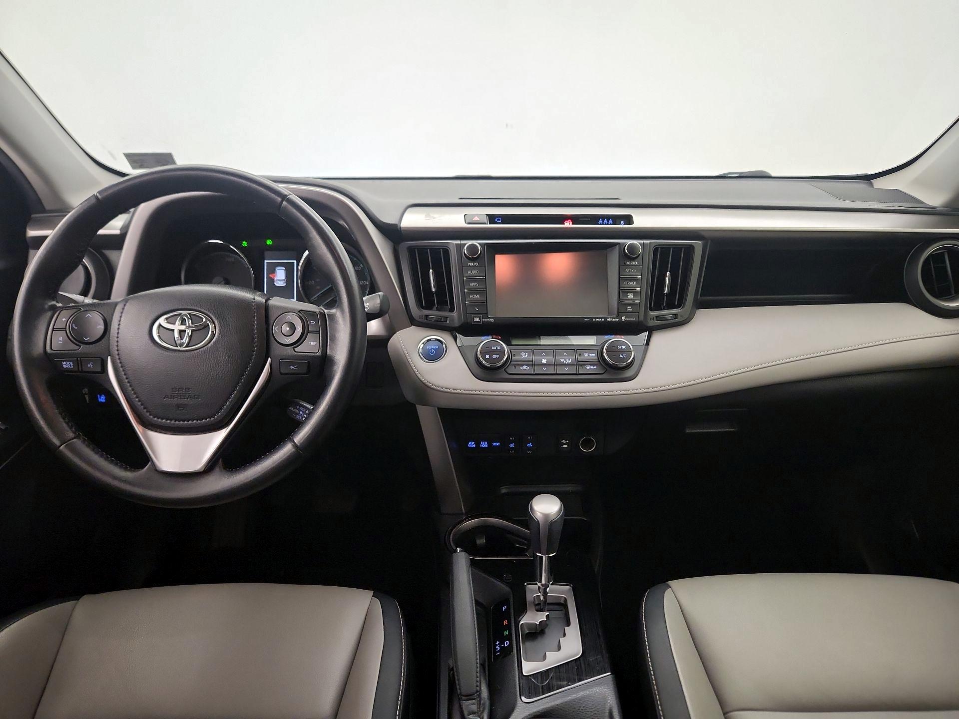 Thumbnail: 2017 Toyota RAV4 - 9