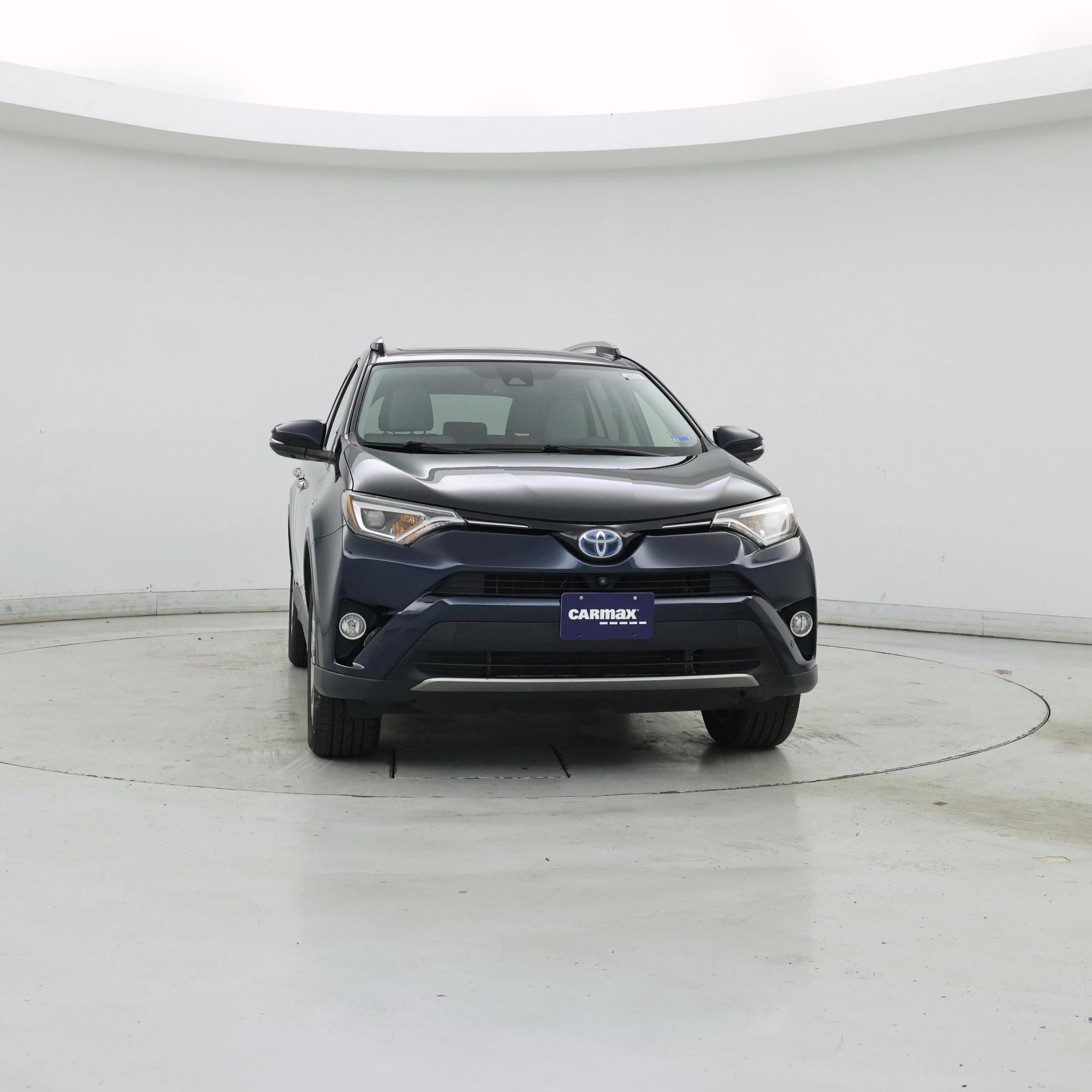 Thumbnail: 2017 Toyota RAV4 - 5