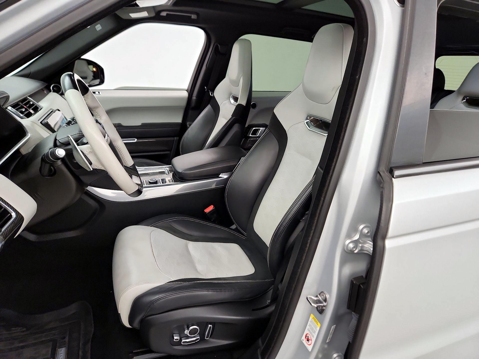 Thumbnail: 2018 Land Rover Range Rover Sport - 11