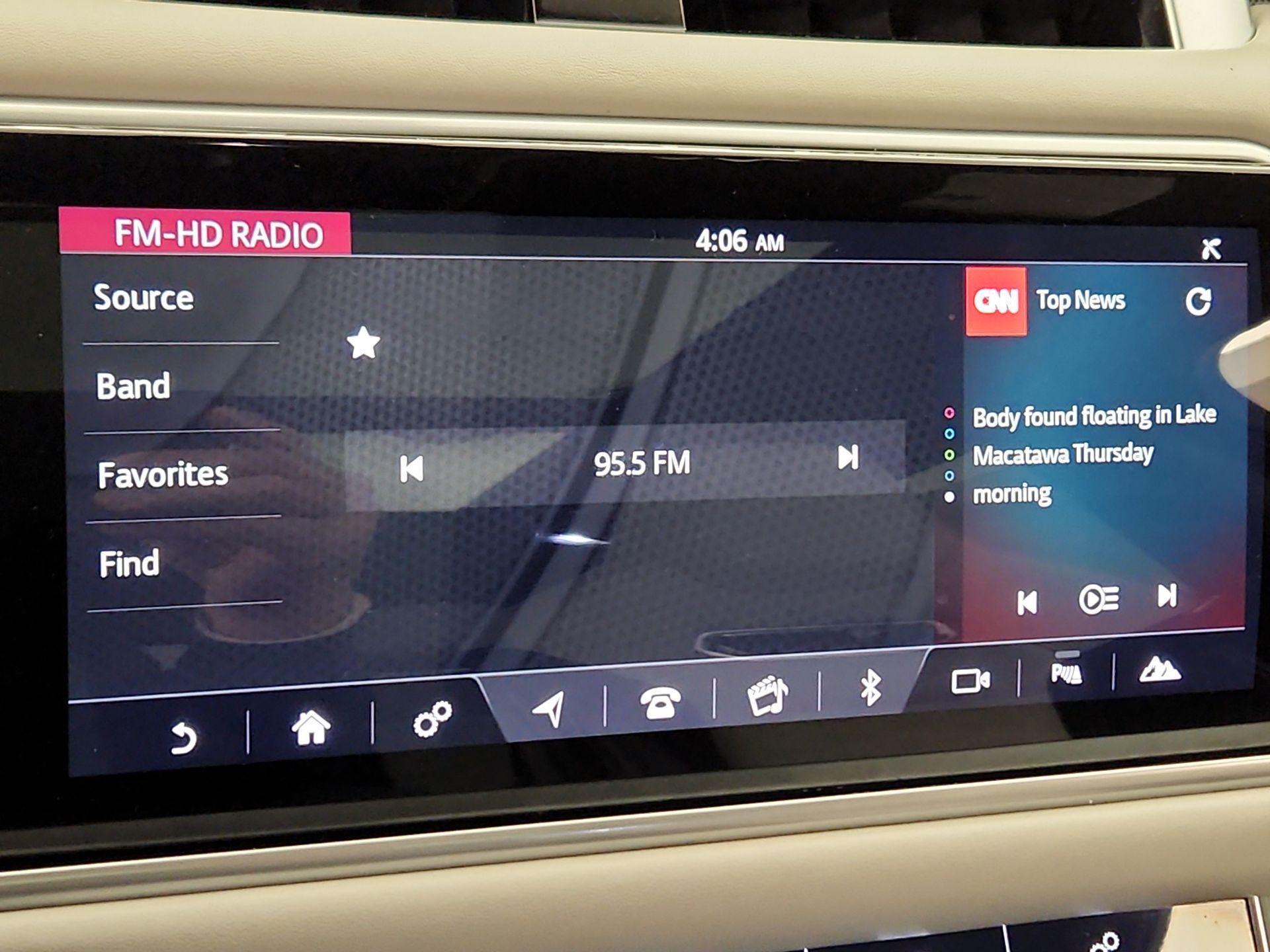 Thumbnail: 2018 Land Rover Range Rover Sport - 16