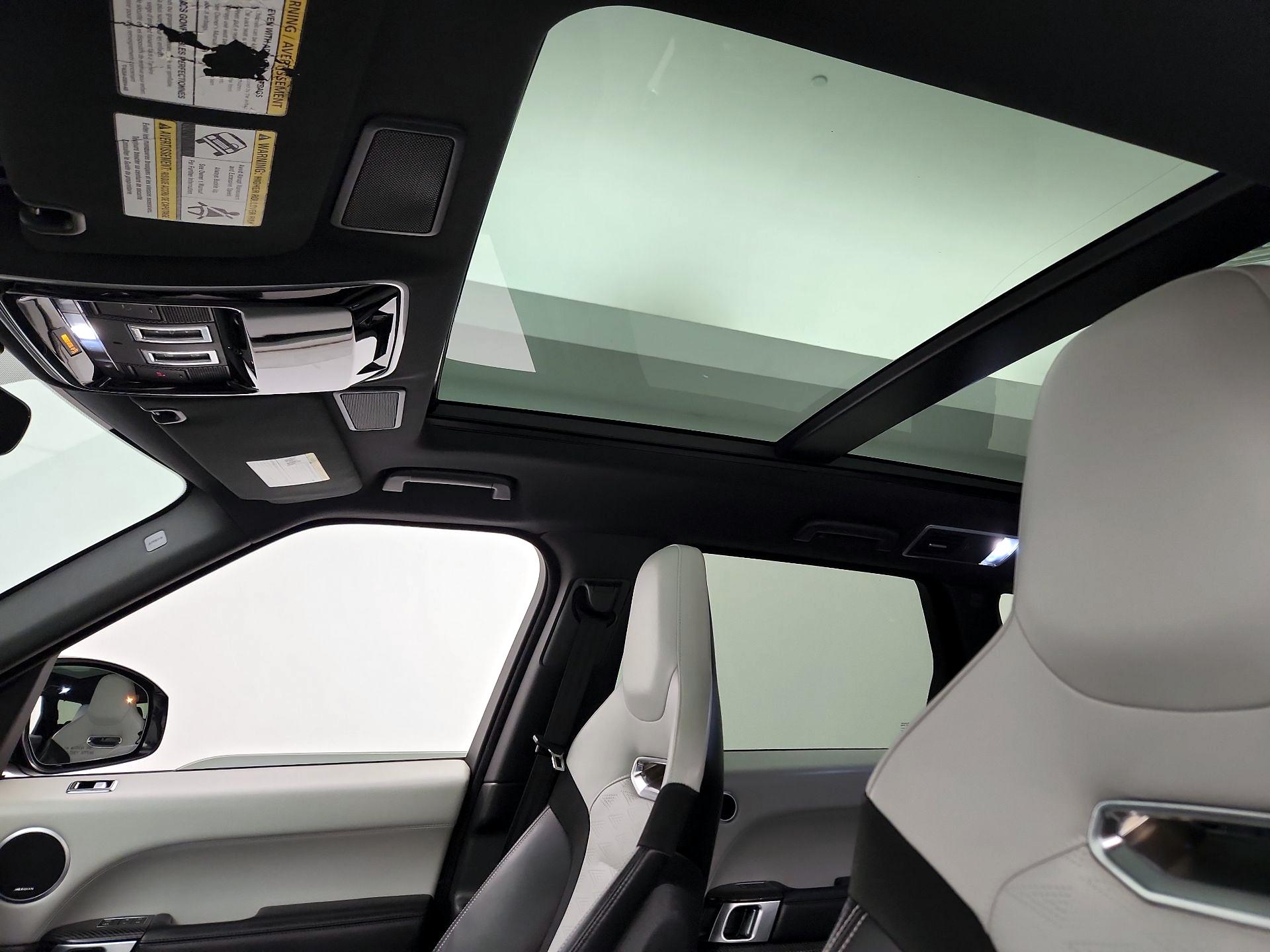 Thumbnail: 2018 Land Rover Range Rover Sport - 20