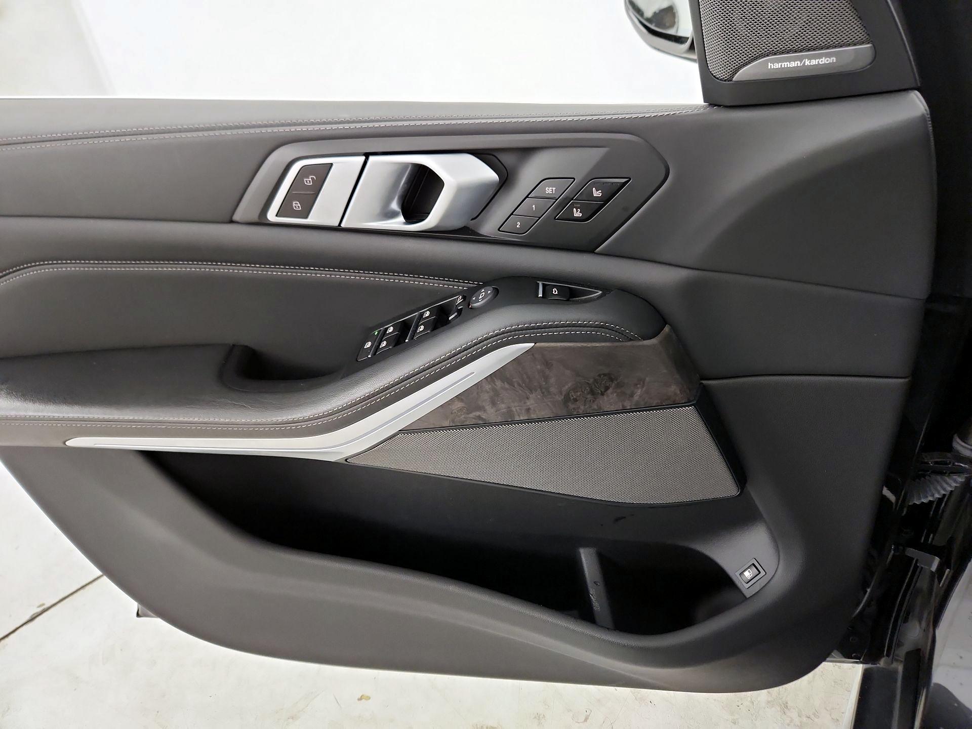 Thumbnail: 2021 BMW X5 - 12