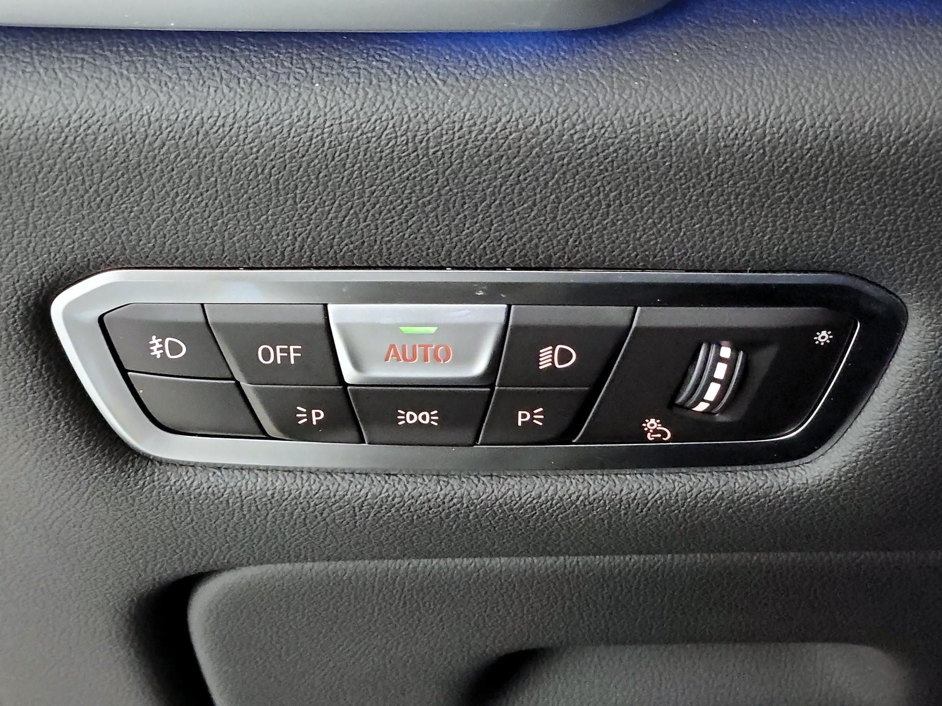 Thumbnail: 2021 BMW X5 - 13