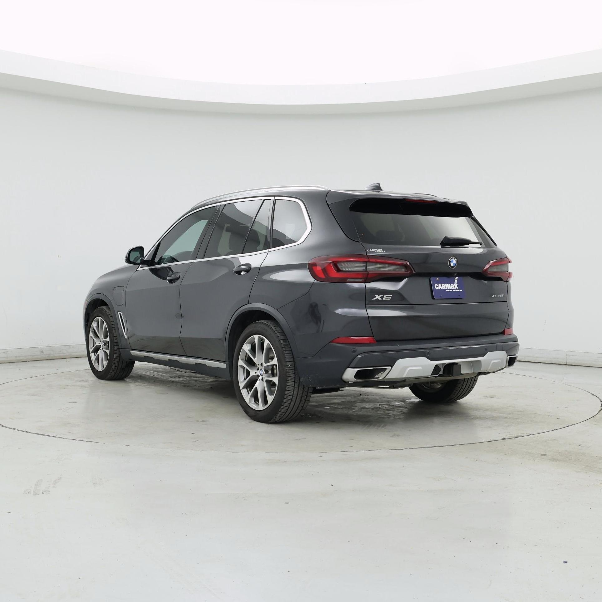 Thumbnail: 2021 BMW X5 - 2