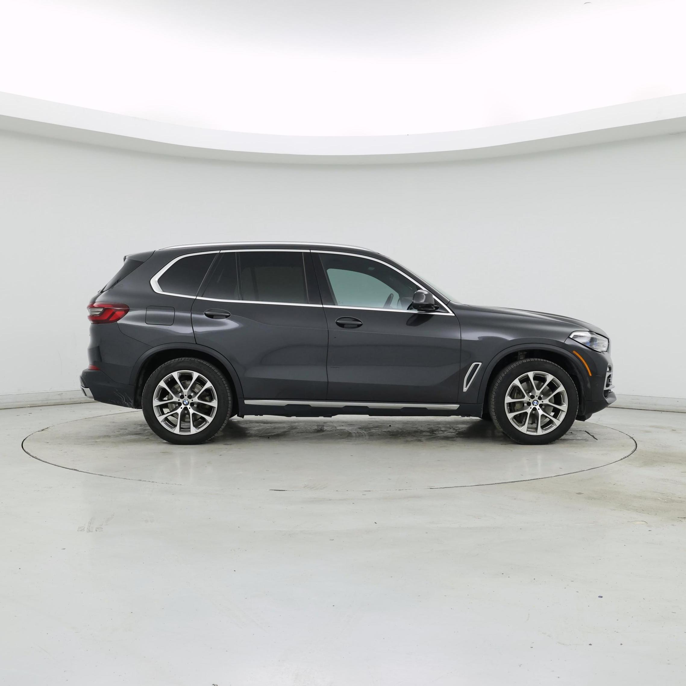 Thumbnail: 2021 BMW X5 - 7