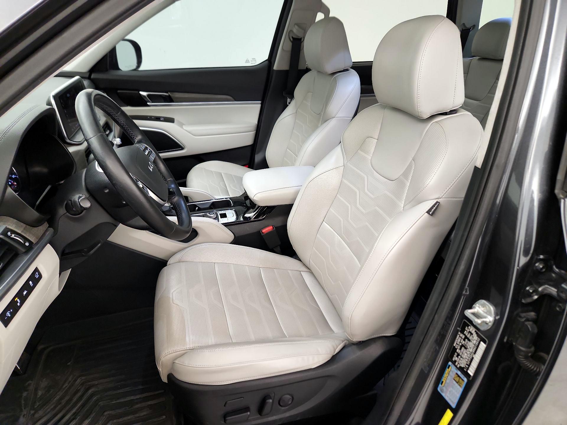 Thumbnail: 2022 Kia Telluride - 11