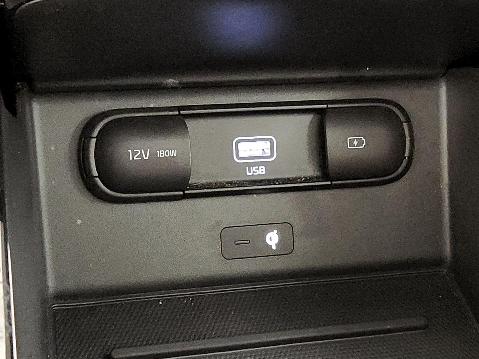 Thumbnail: 2022 Kia Telluride - 19