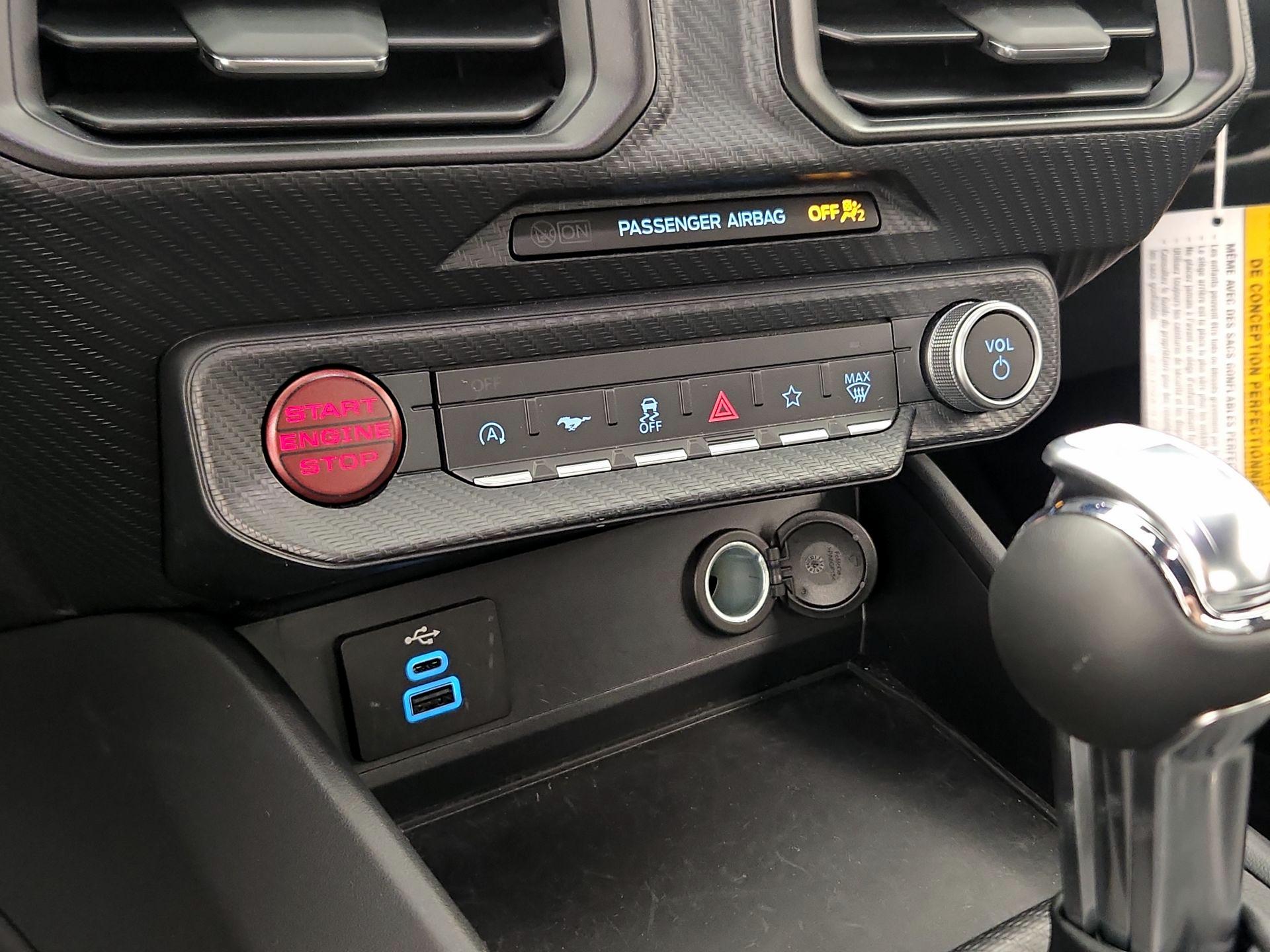 Thumbnail: 2025 Ford Mustang - 16