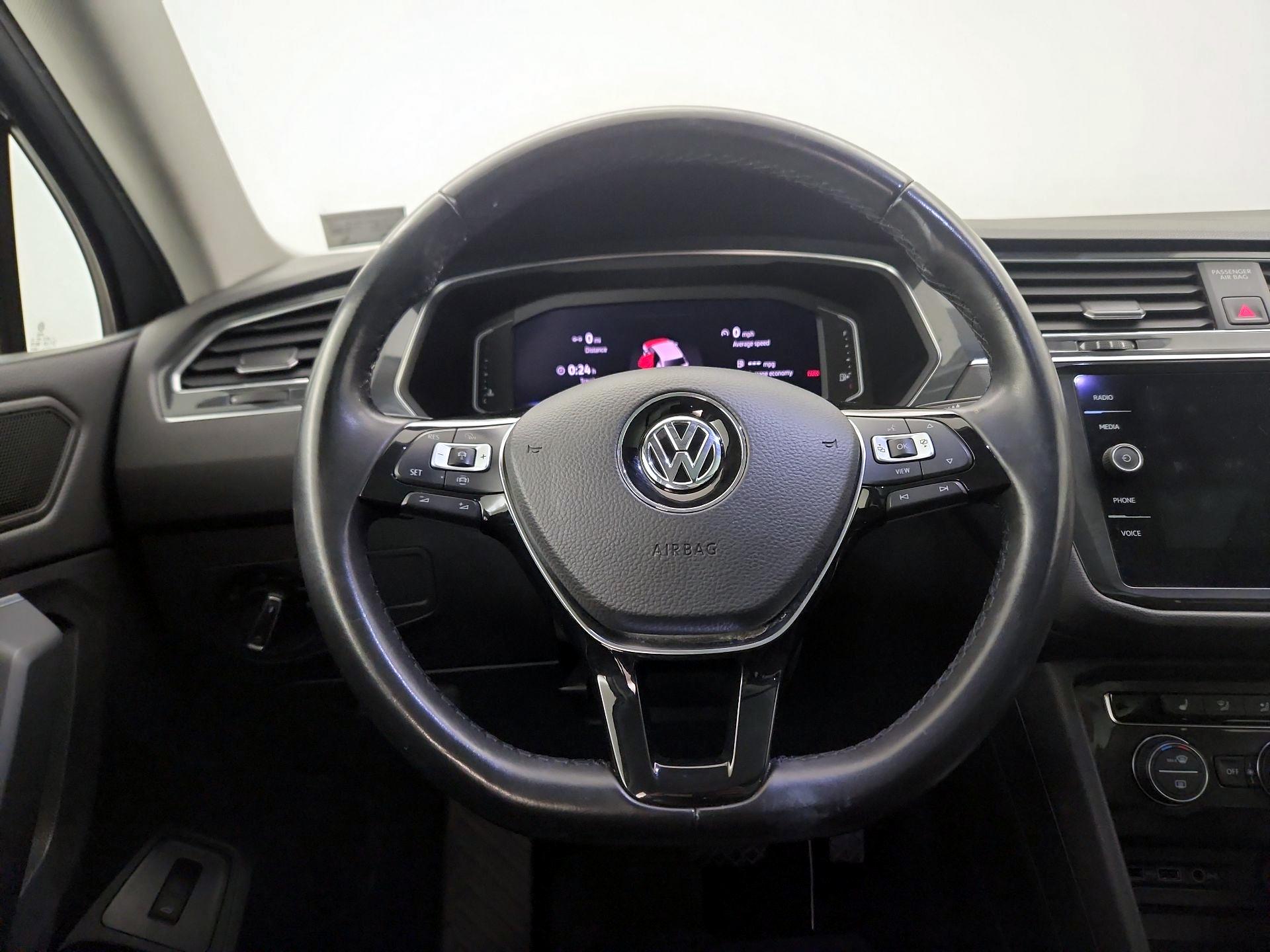Thumbnail: 2019 Volkswagen Tiguan - 10