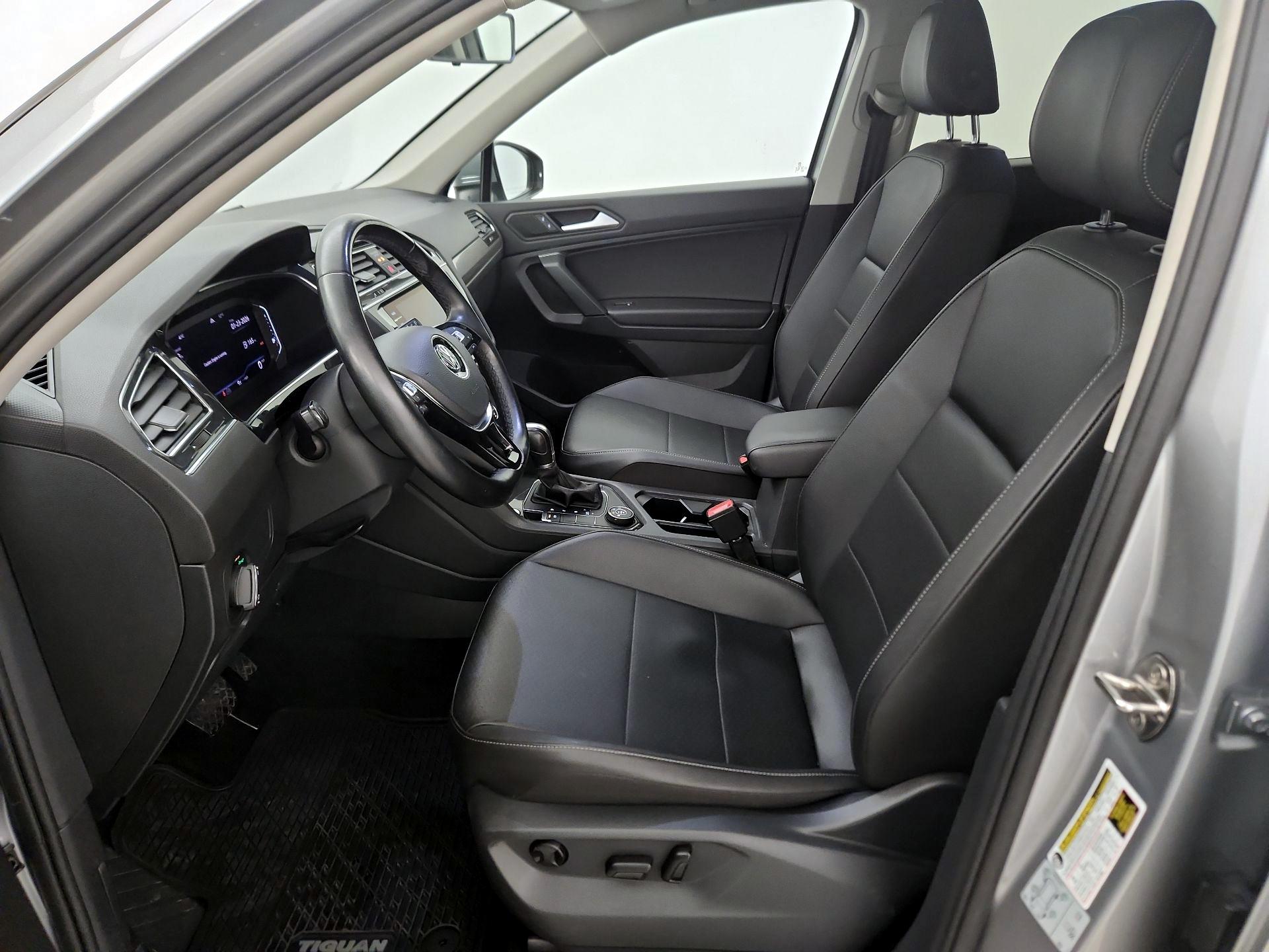 Thumbnail: 2019 Volkswagen Tiguan - 11