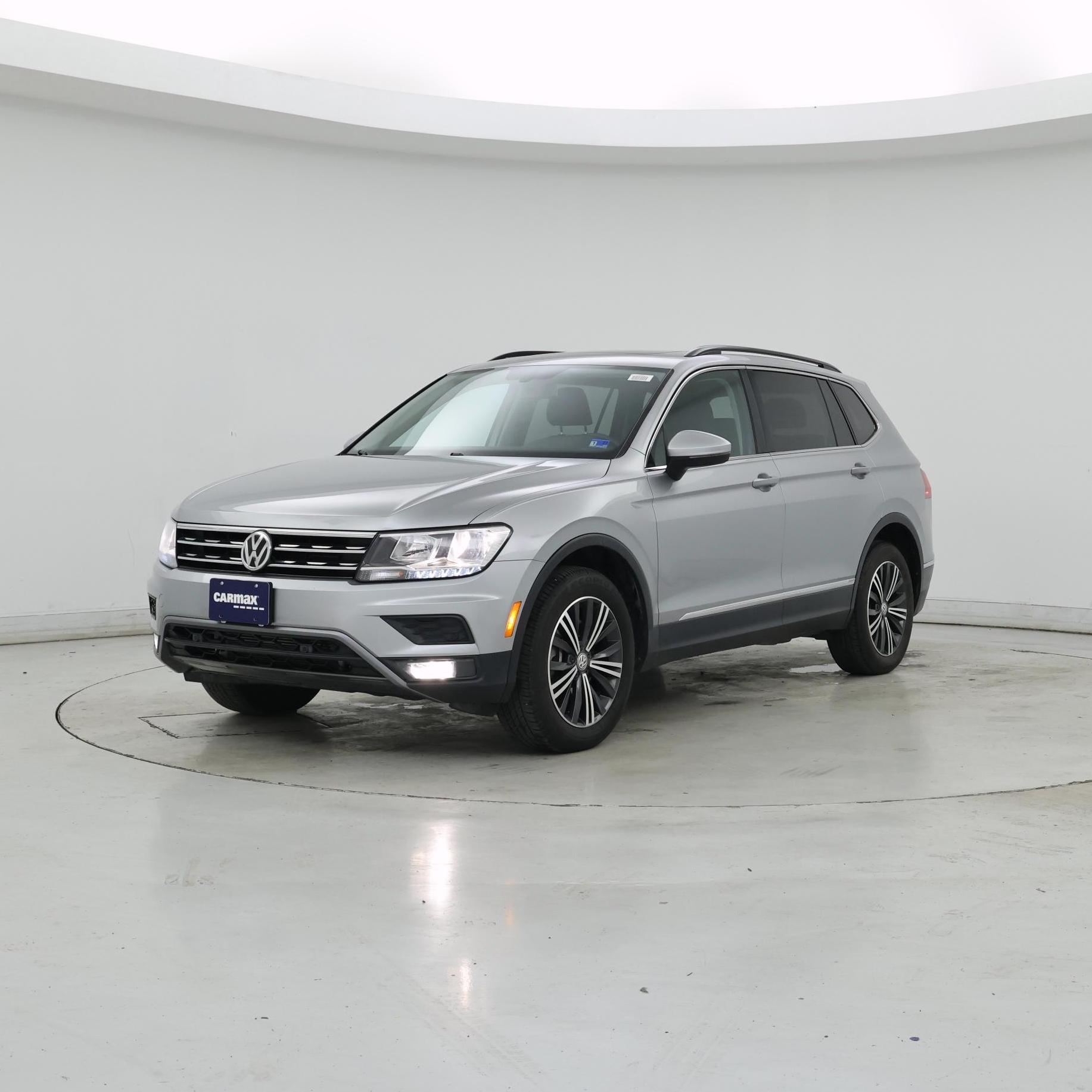 Thumbnail: 2019 Volkswagen Tiguan - 4