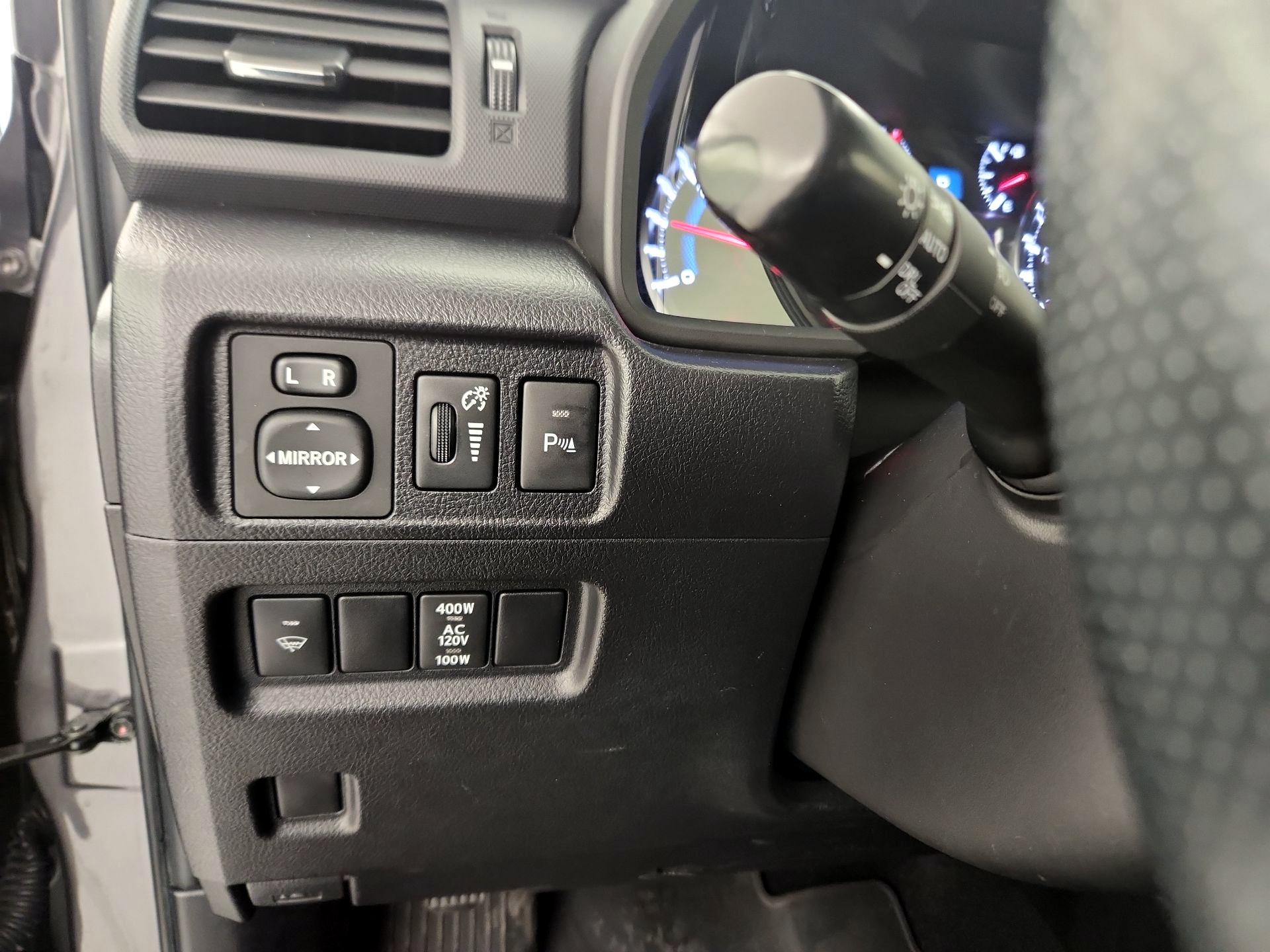 Thumbnail: 2018 Toyota 4Runner - 13