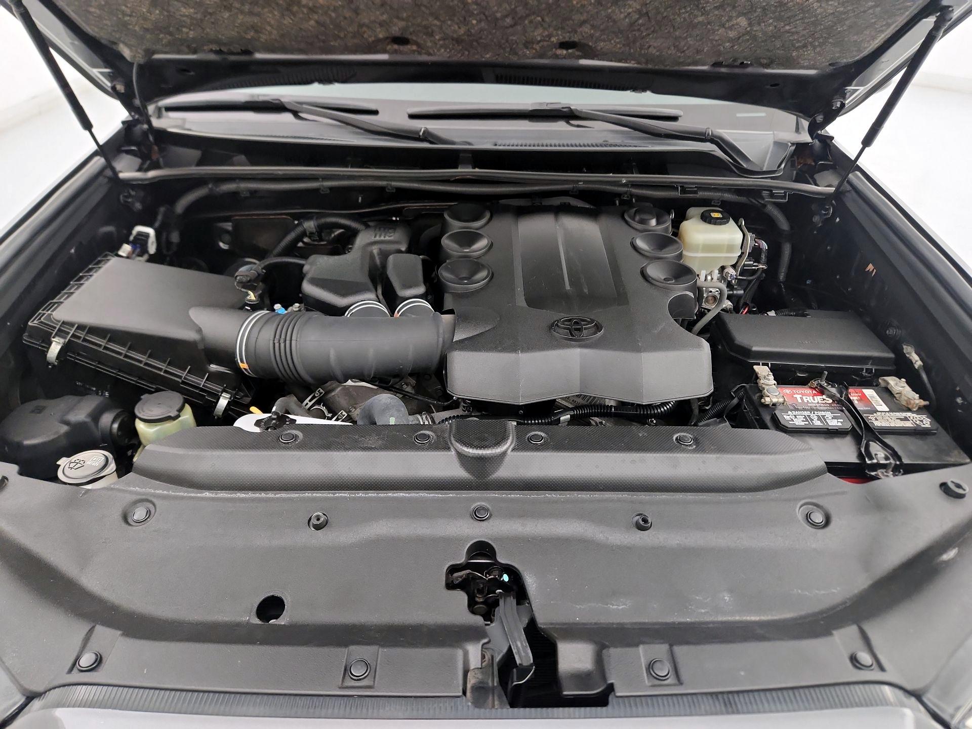 Thumbnail: 2018 Toyota 4Runner - 20