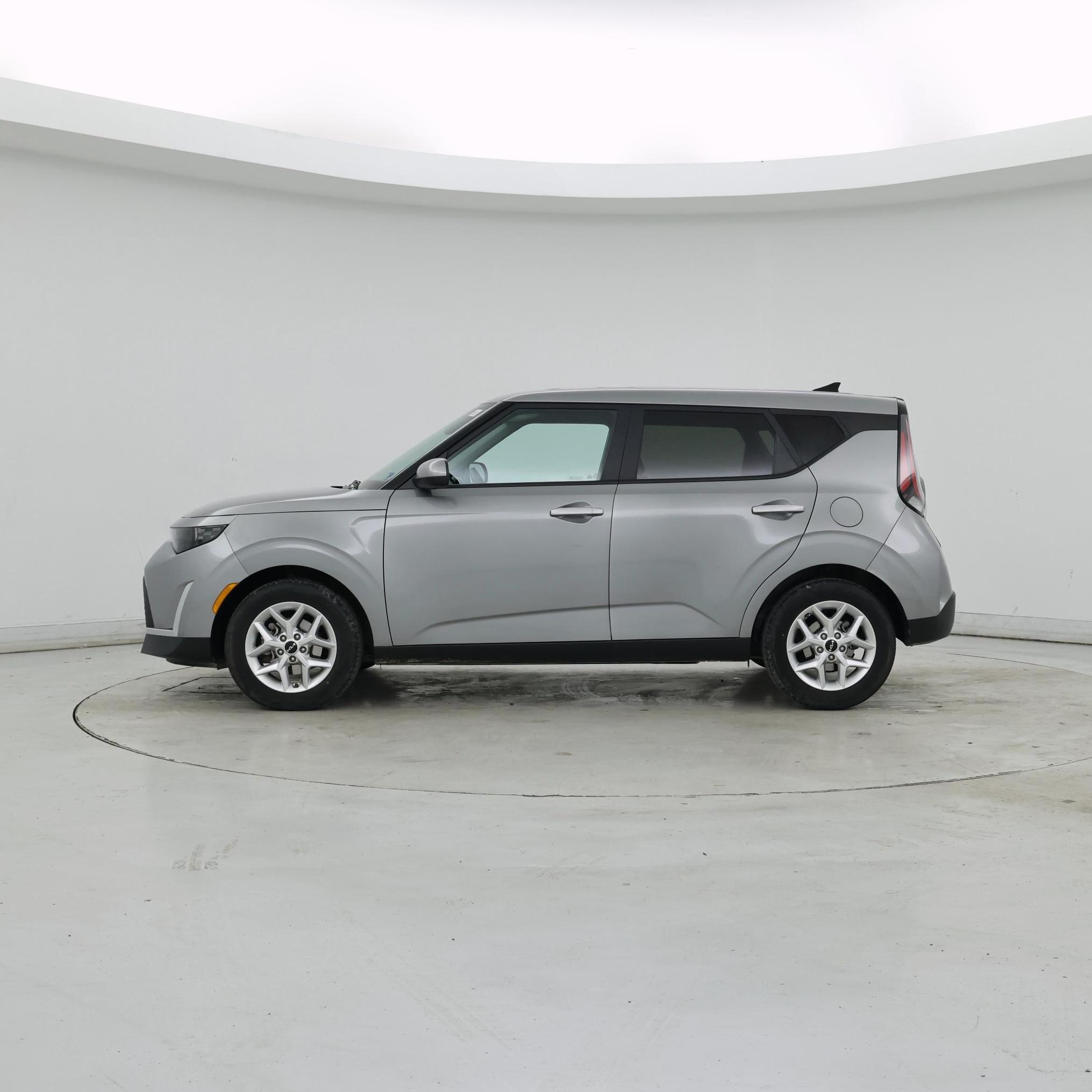 Thumbnail: 2023 Kia Soul - 3