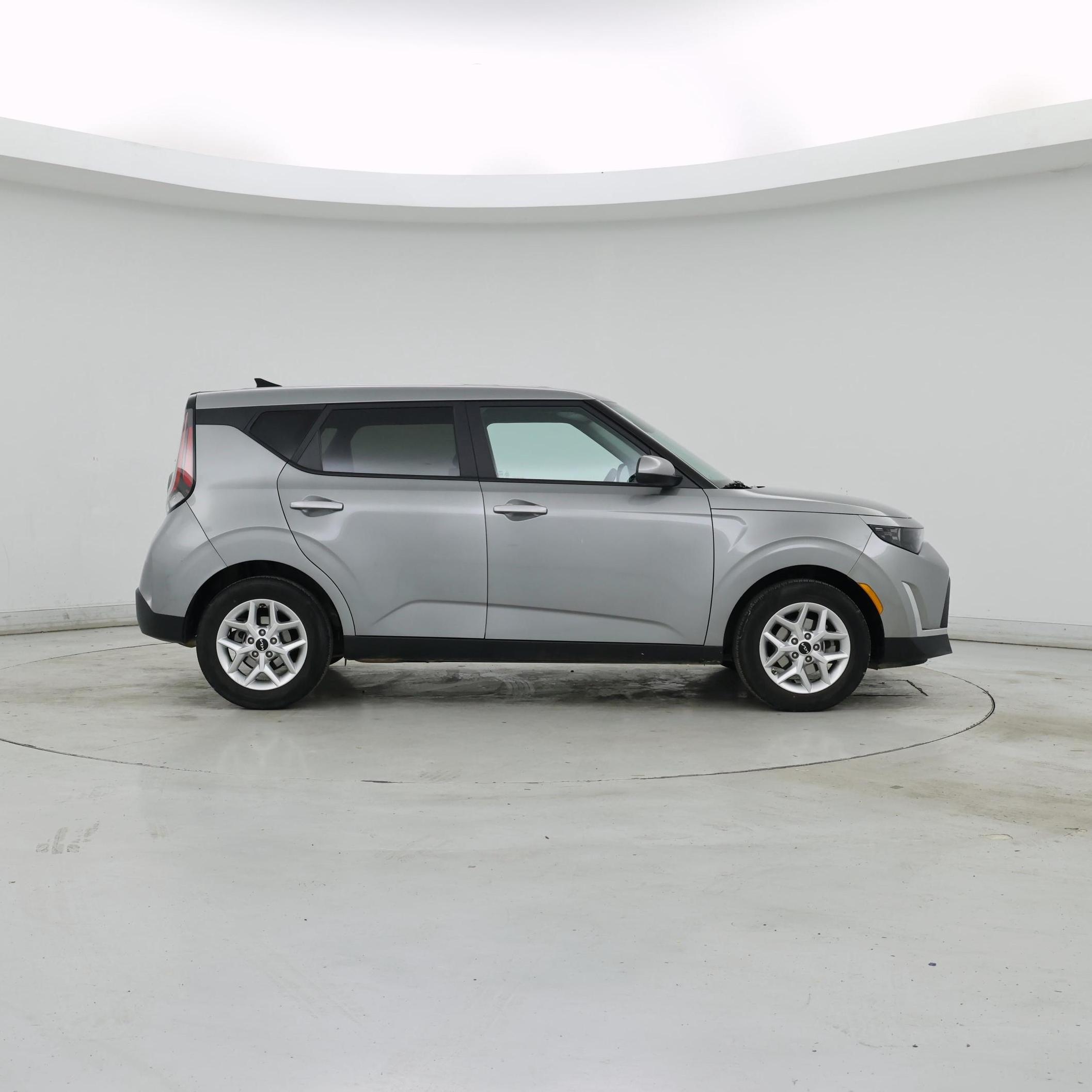 Thumbnail: 2023 Kia Soul - 7