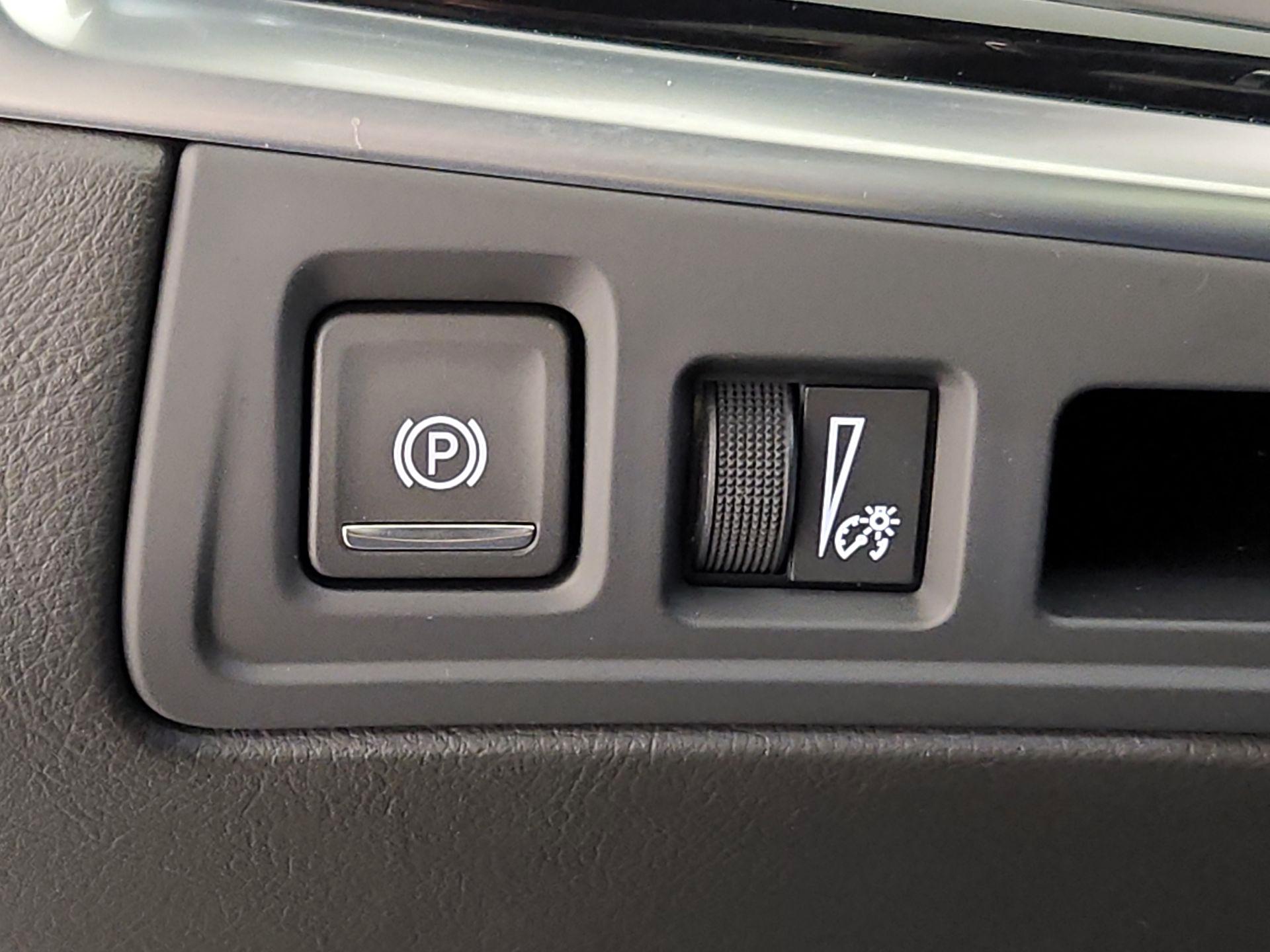 Thumbnail: 2024 Cadillac XT6 - 13