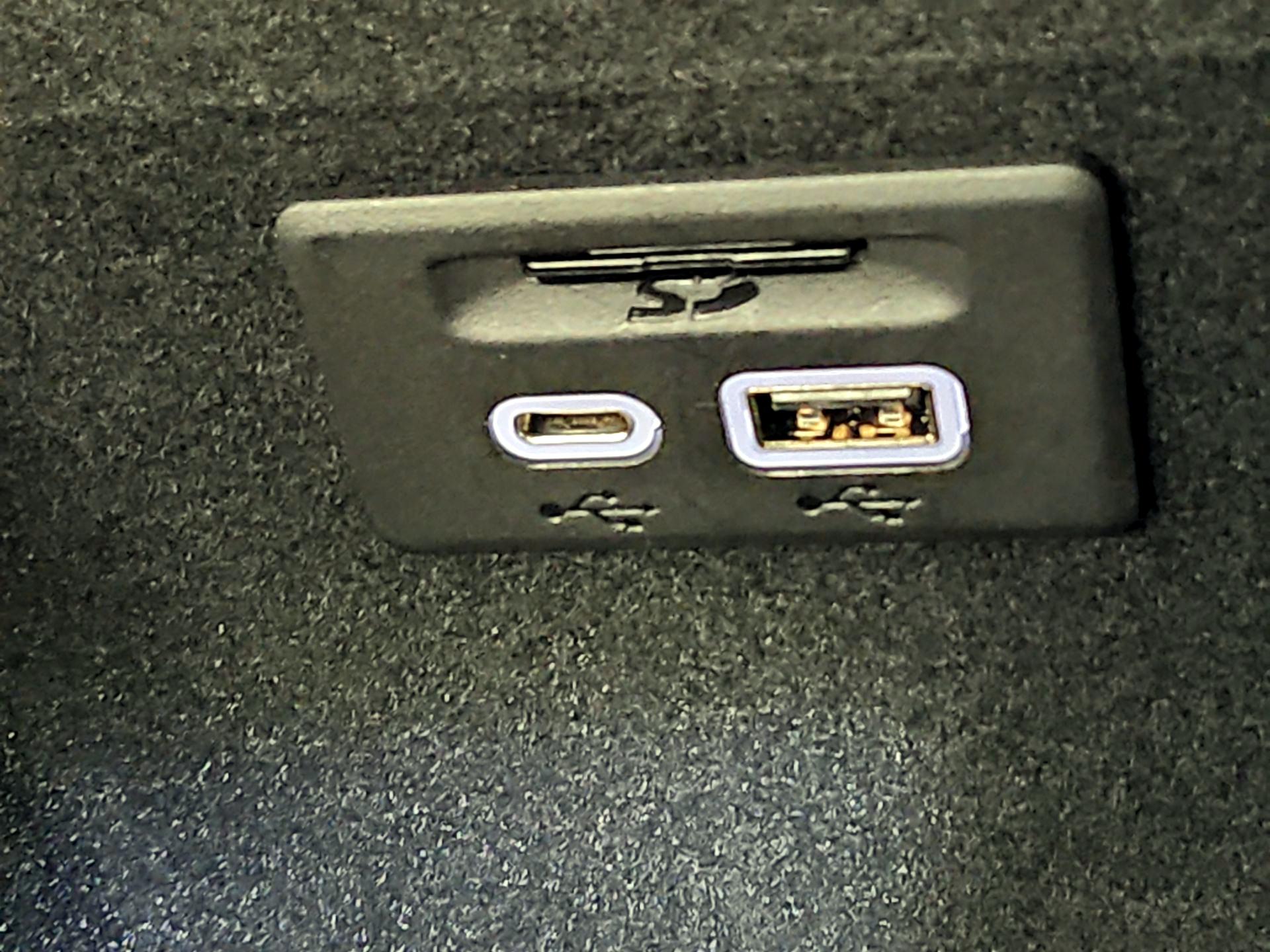 Thumbnail: 2024 Cadillac XT6 - 19