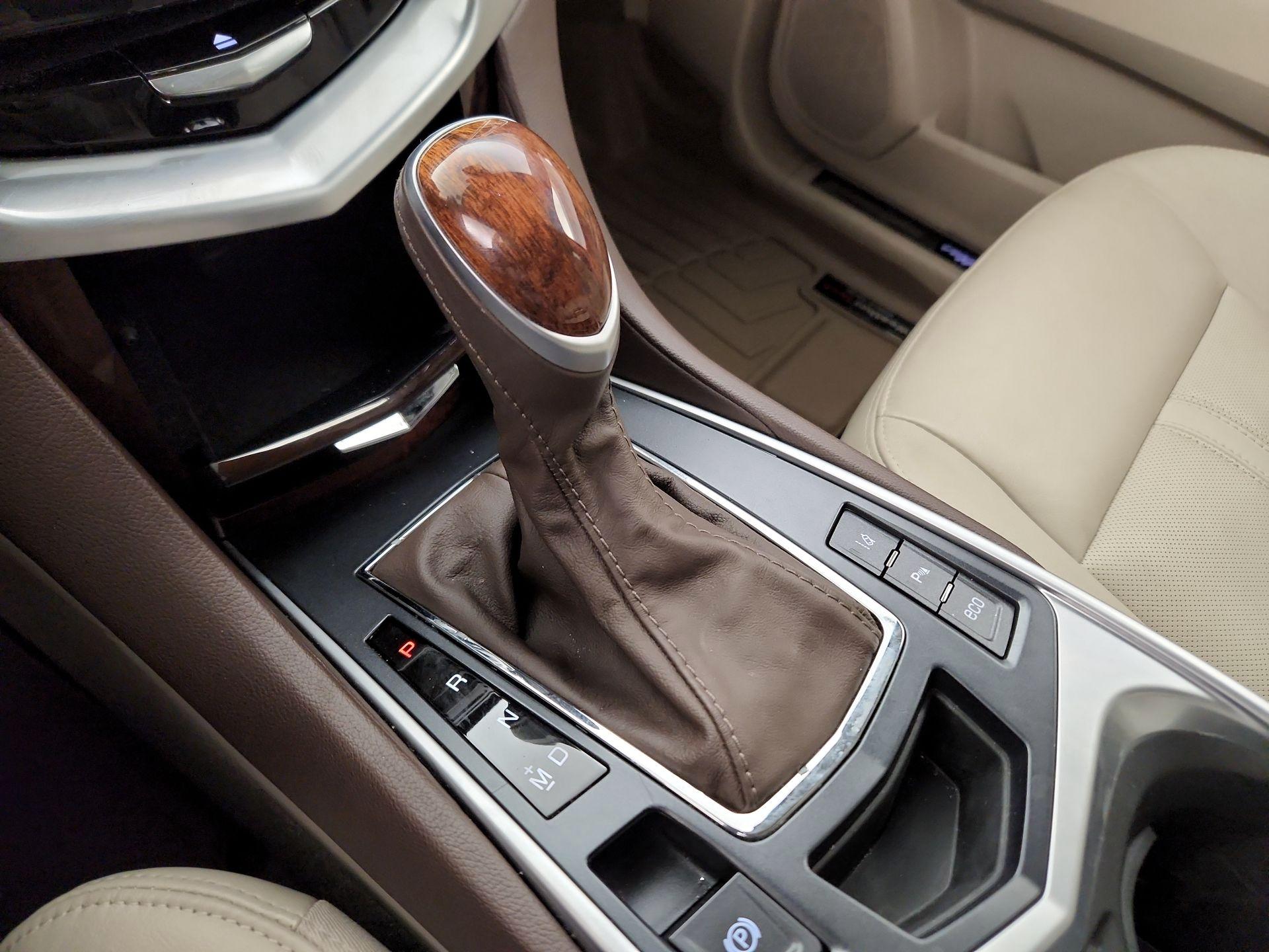 Thumbnail: 2016 Cadillac SRX - 18