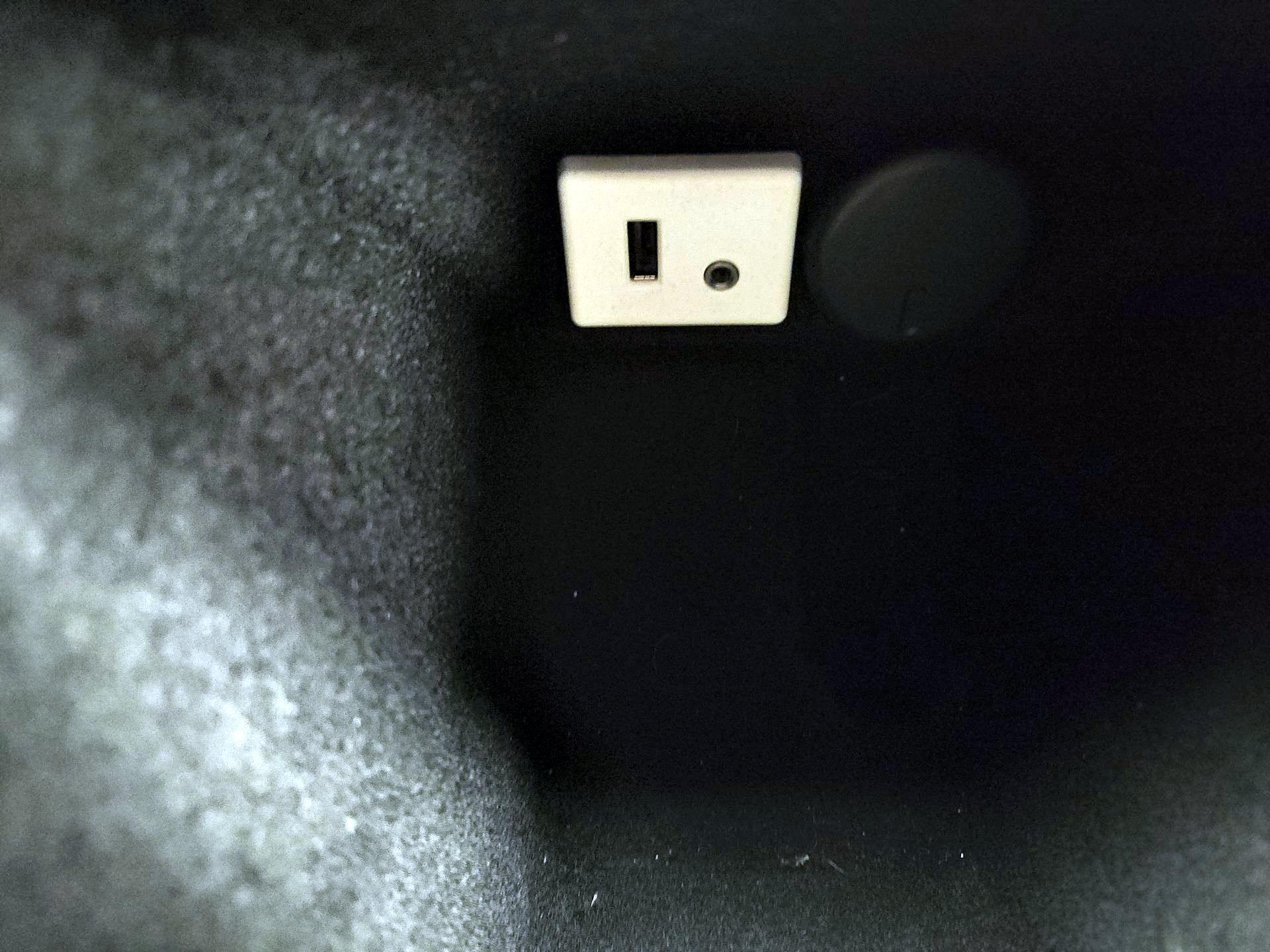 Thumbnail: 2016 Cadillac SRX - 19