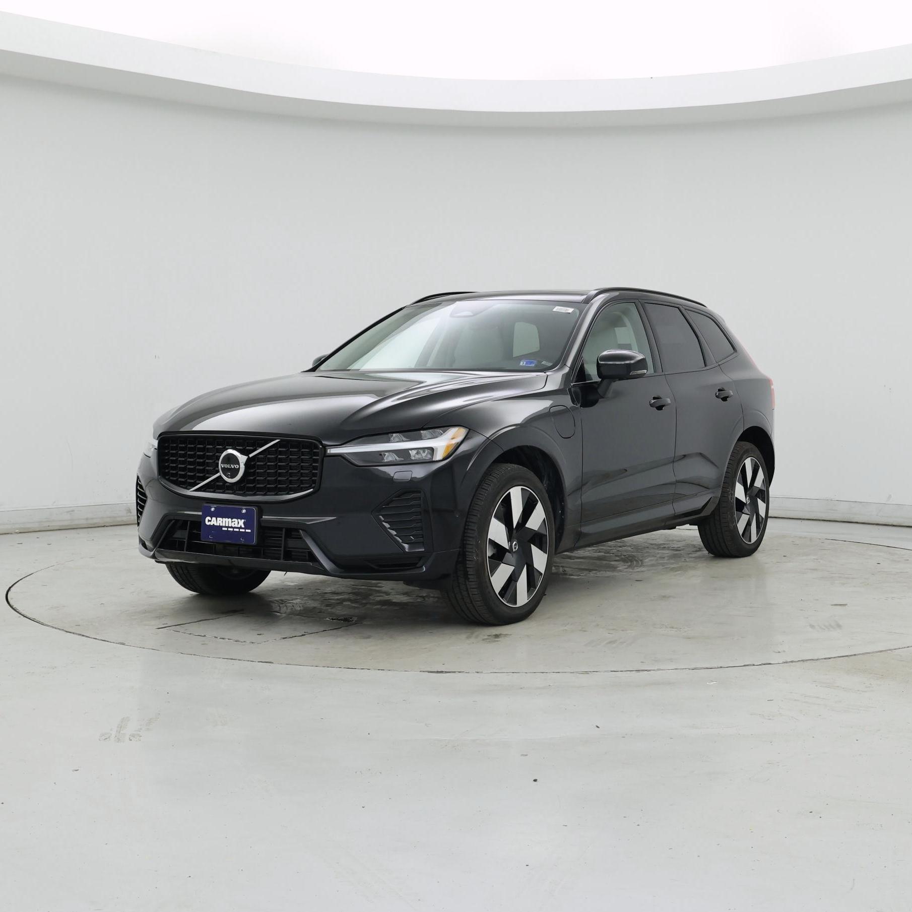 Thumbnail: 2025 Volvo XC60 - 4