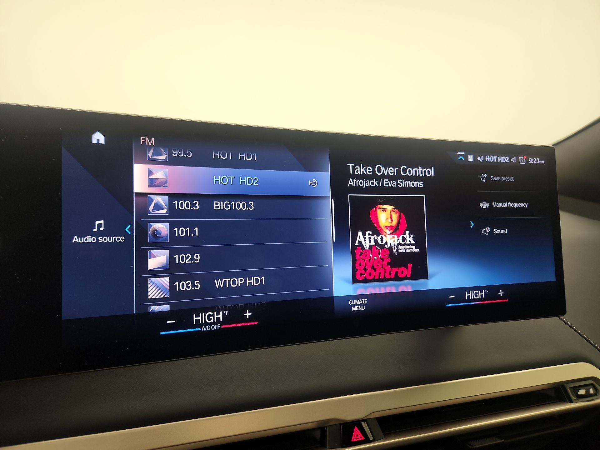 Thumbnail: 2023 BMW iX - 16