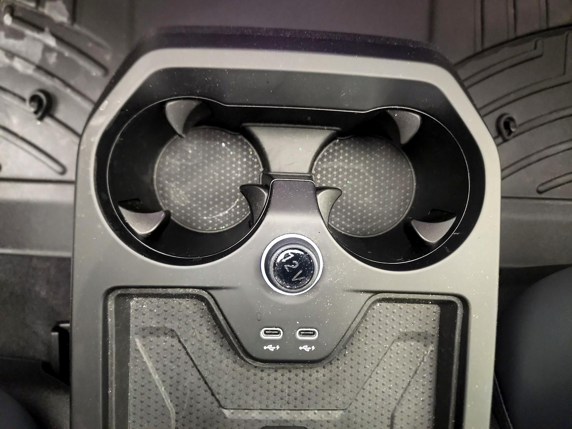 Thumbnail: 2023 BMW iX - 19