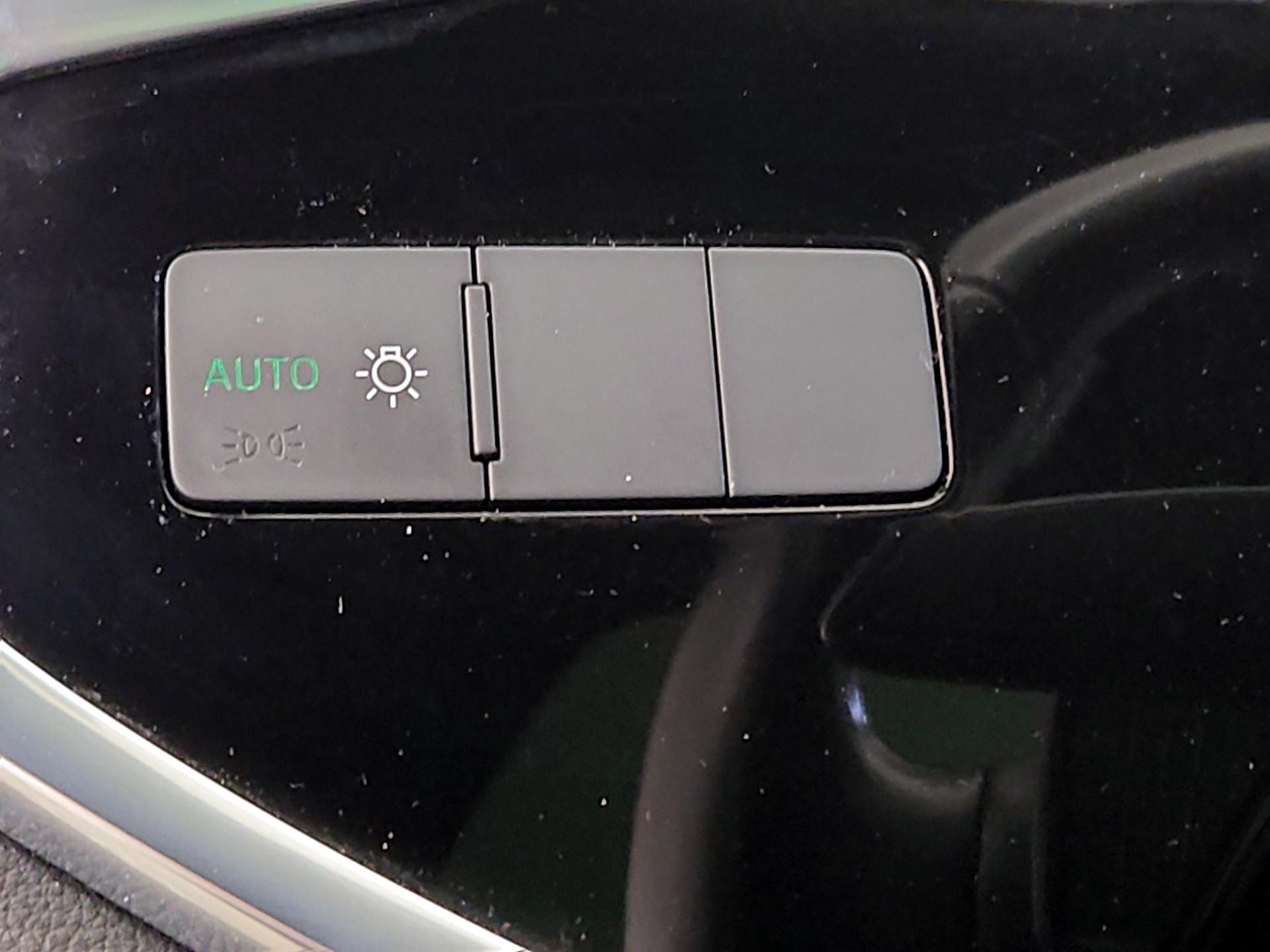 Thumbnail: 2021 Audi Q3 - 13