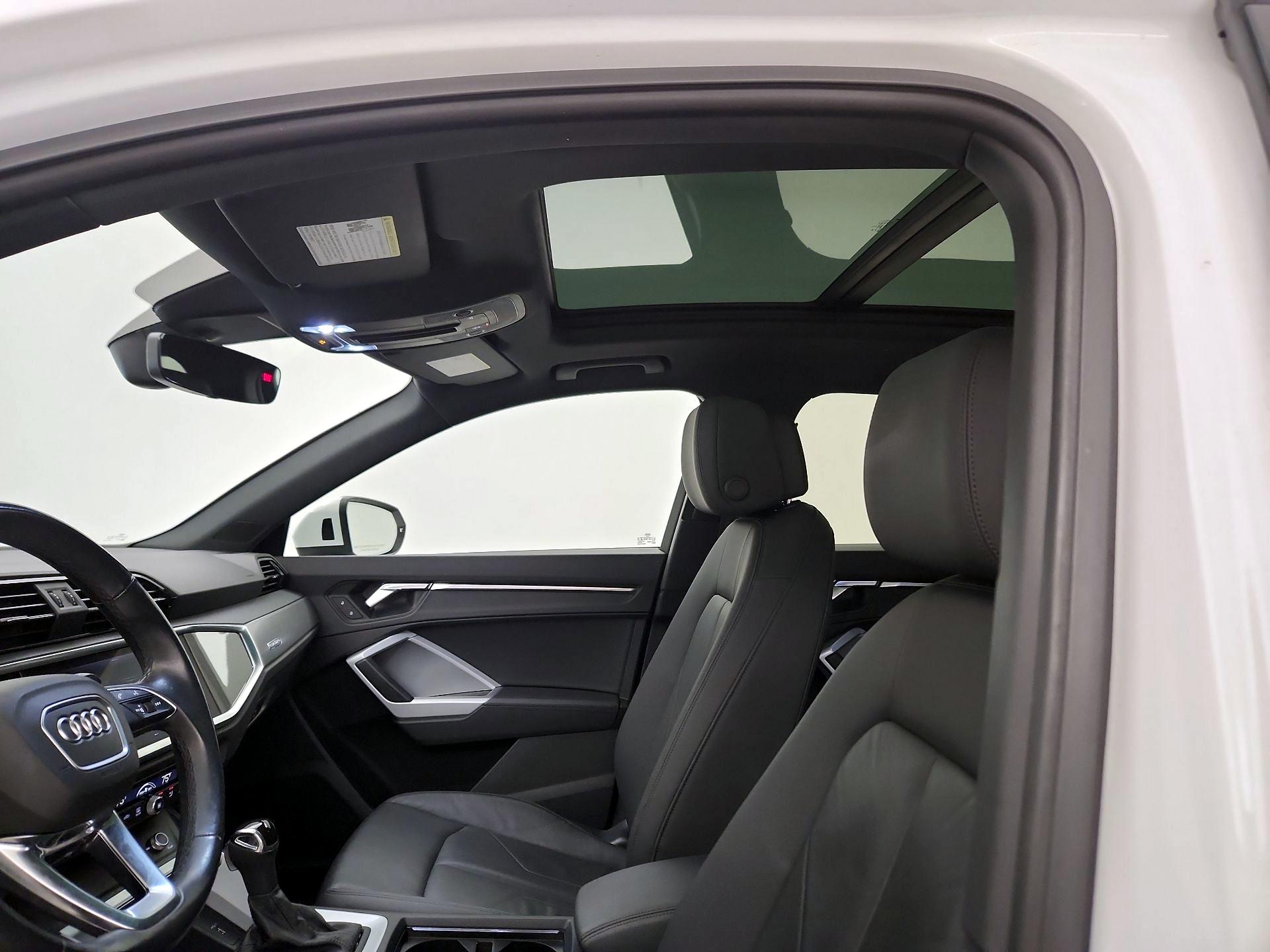 Thumbnail: 2021 Audi Q3 - 19