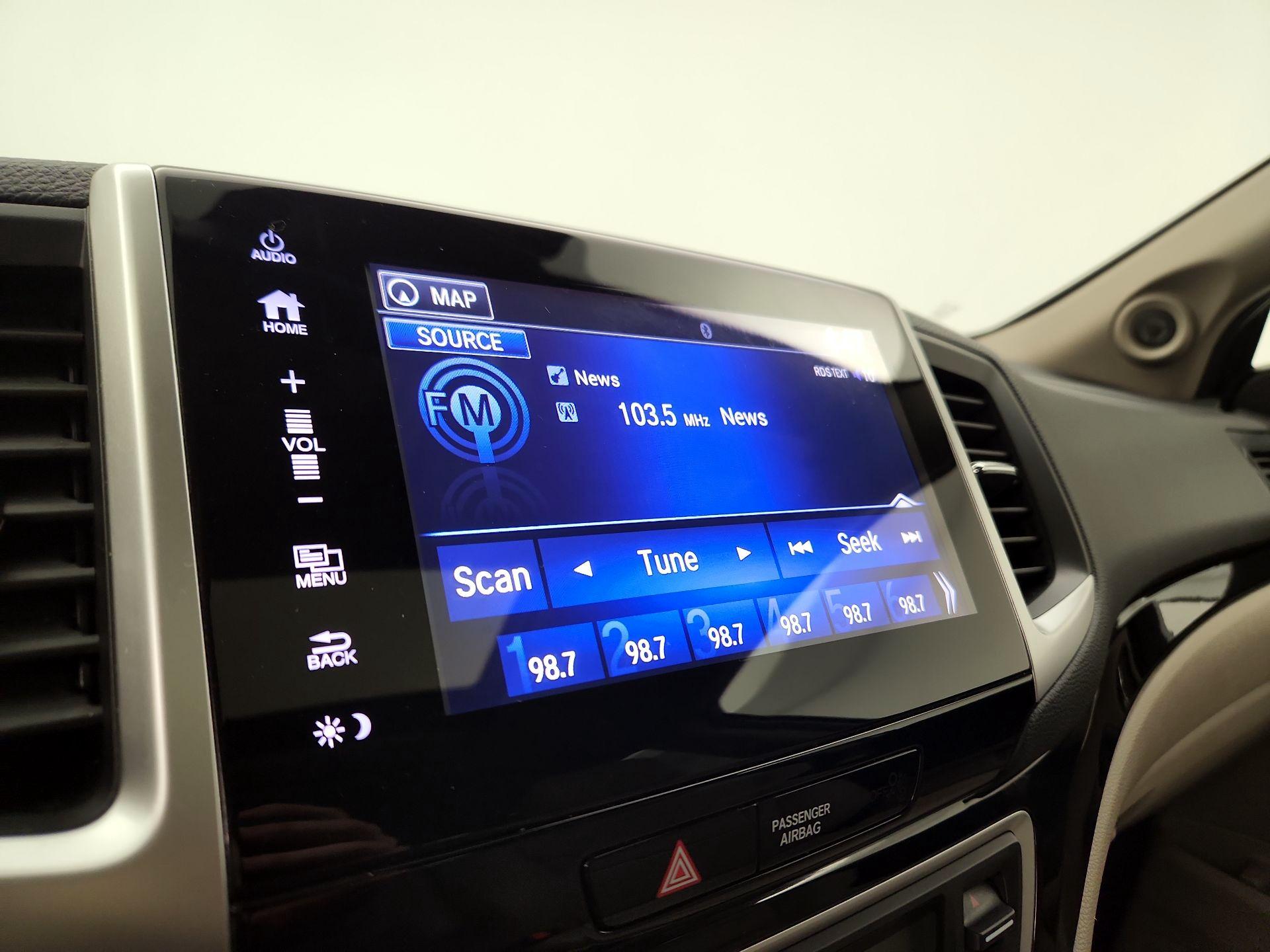 Thumbnail: 2018 Honda Pilot - 15