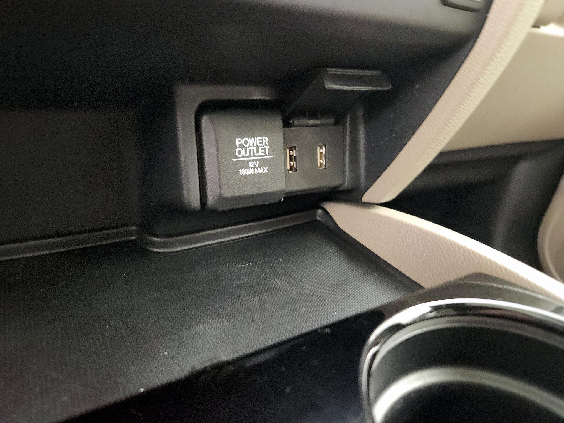 Thumbnail: 2018 Honda Pilot - 18