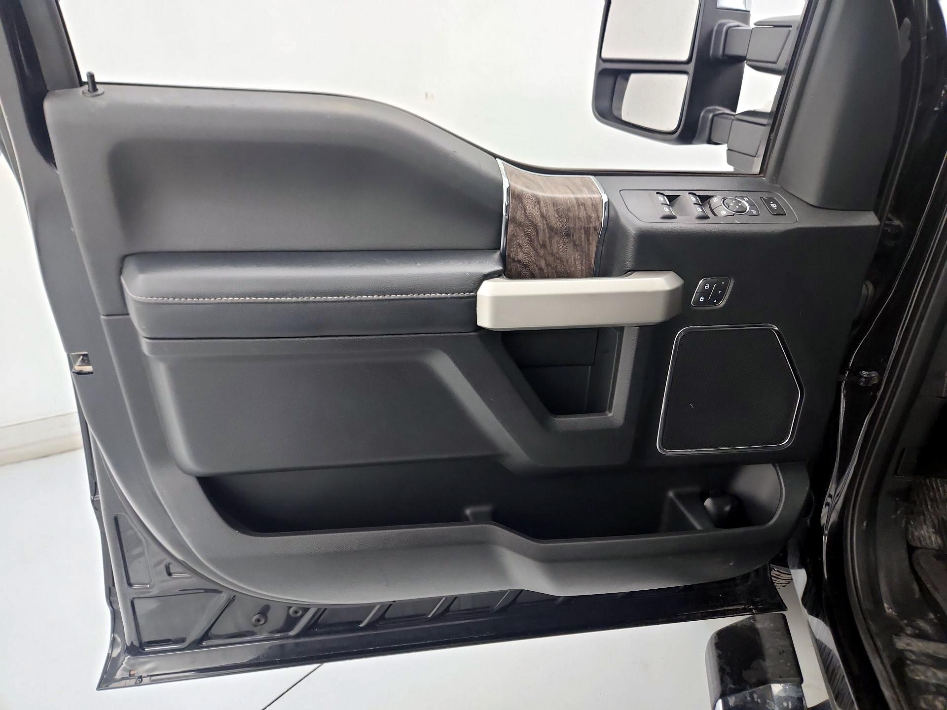 Thumbnail: 2019 Ford F-250 - 12