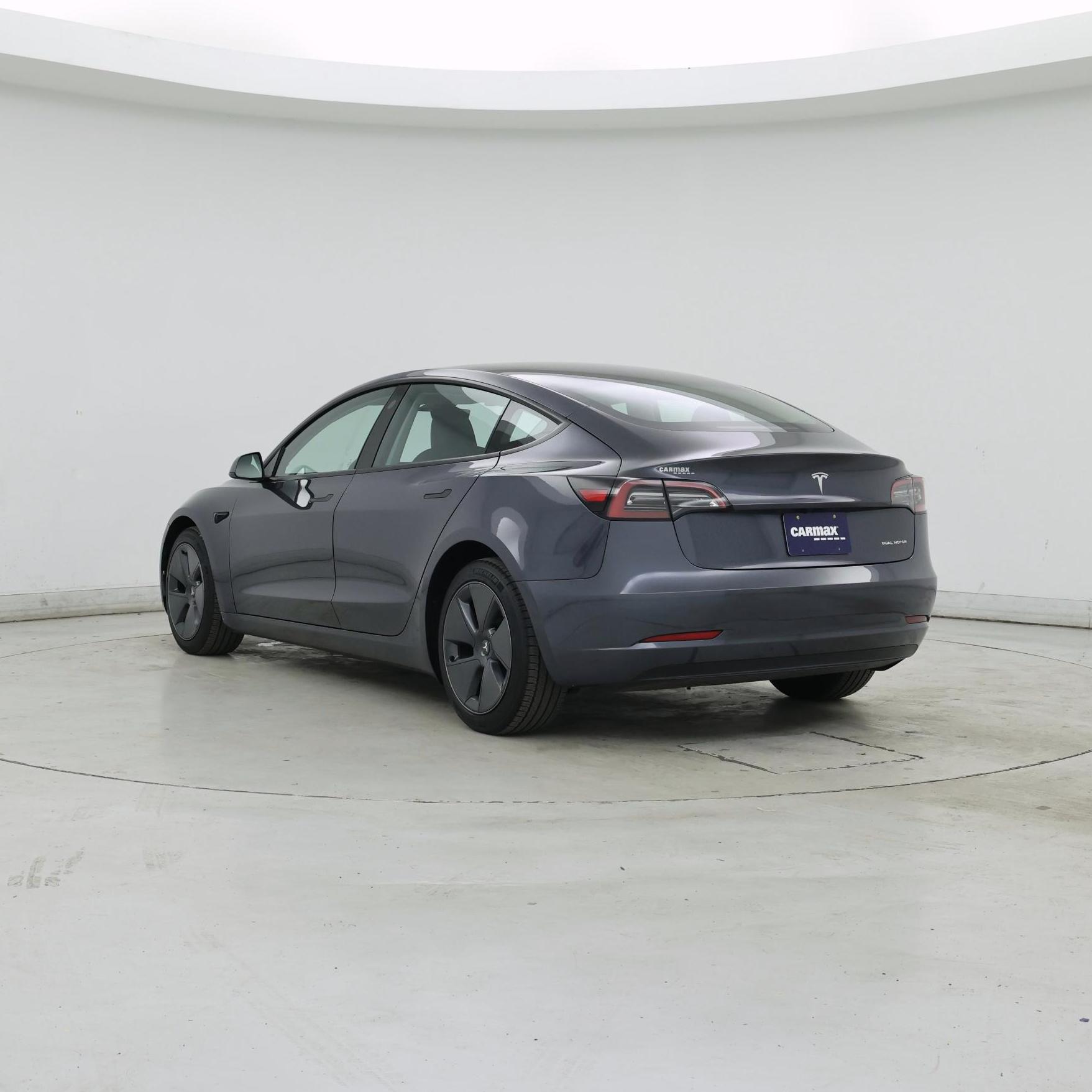 Thumbnail: 2023 Tesla Model 3 - 2