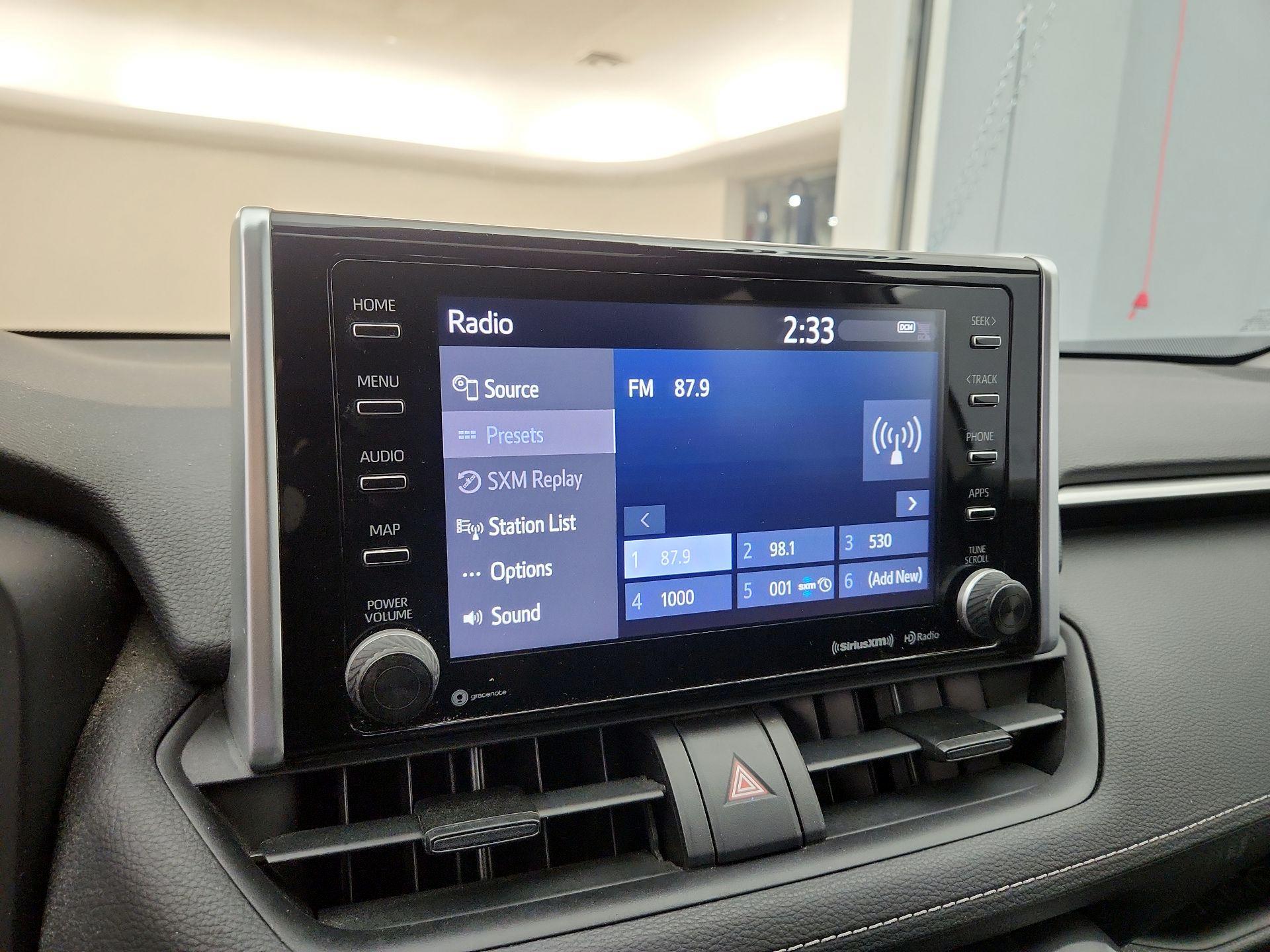 Thumbnail: 2019 Toyota RAV4 - 15