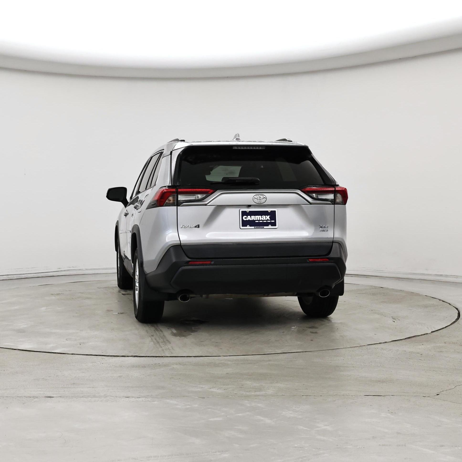 Thumbnail: 2019 Toyota RAV4 - 6