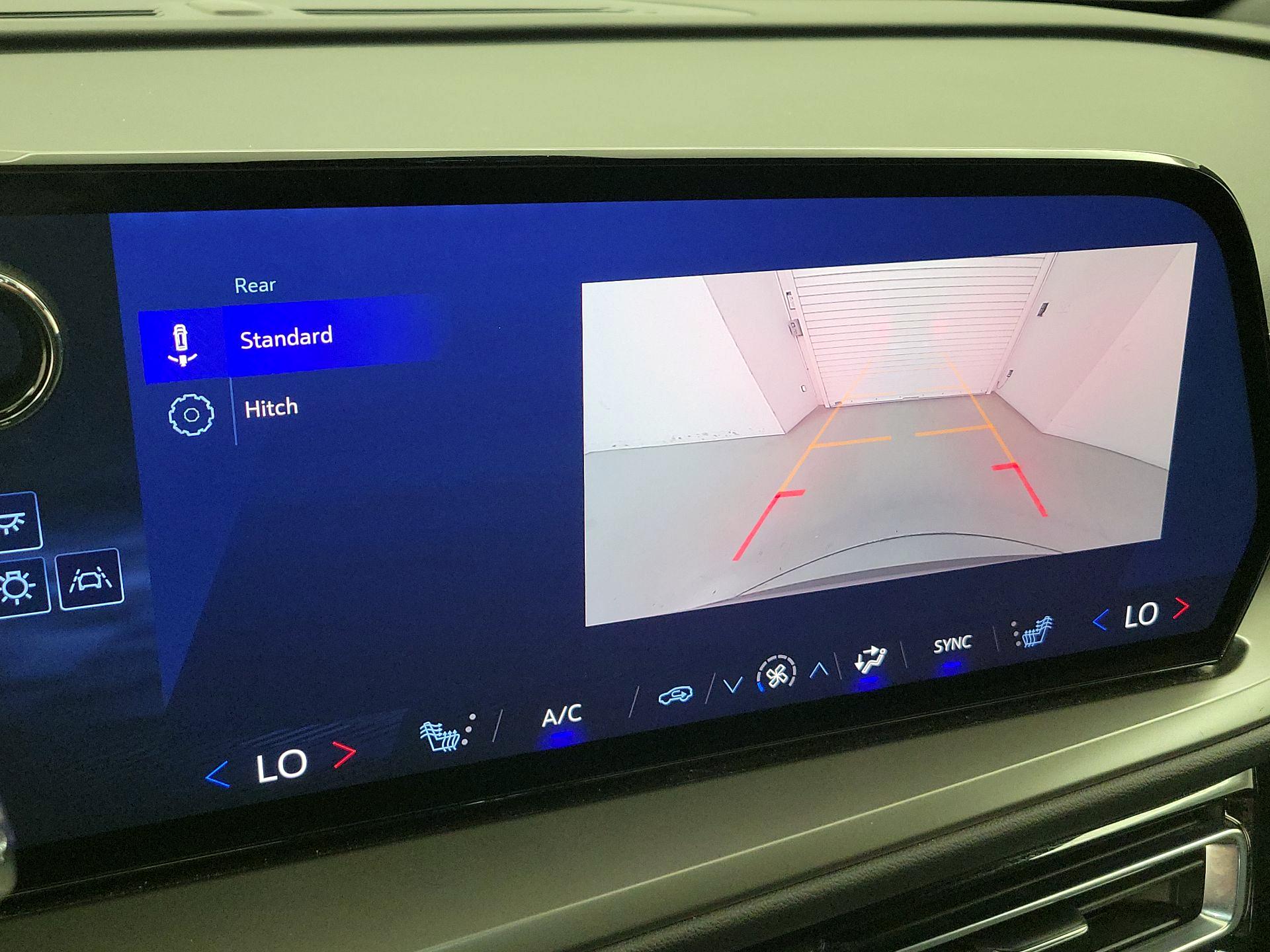 Thumbnail: 2025 Chevrolet Traverse - 14