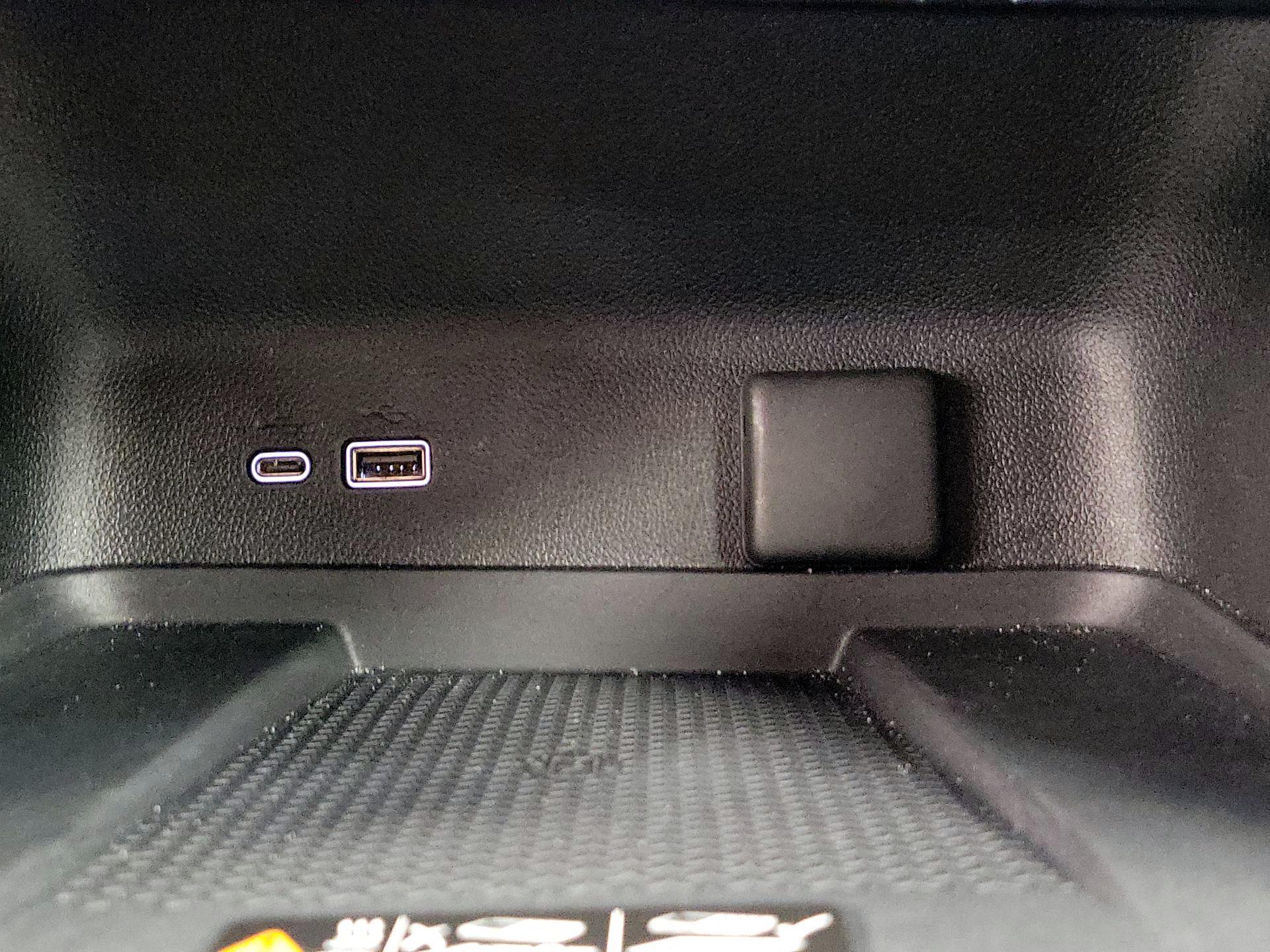 Thumbnail: 2025 Chevrolet Traverse - 18