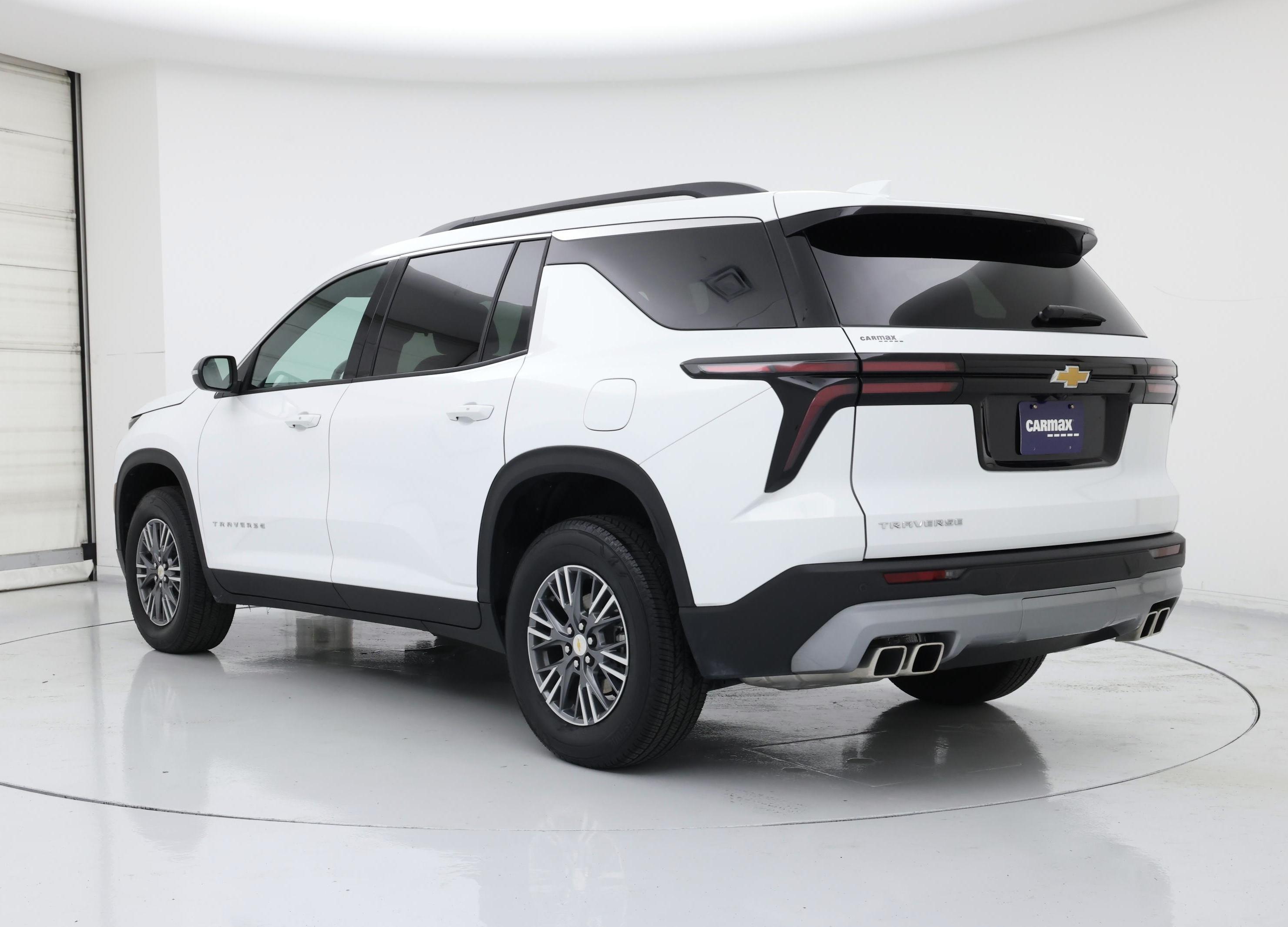 Thumbnail: 2025 Chevrolet Traverse - 2