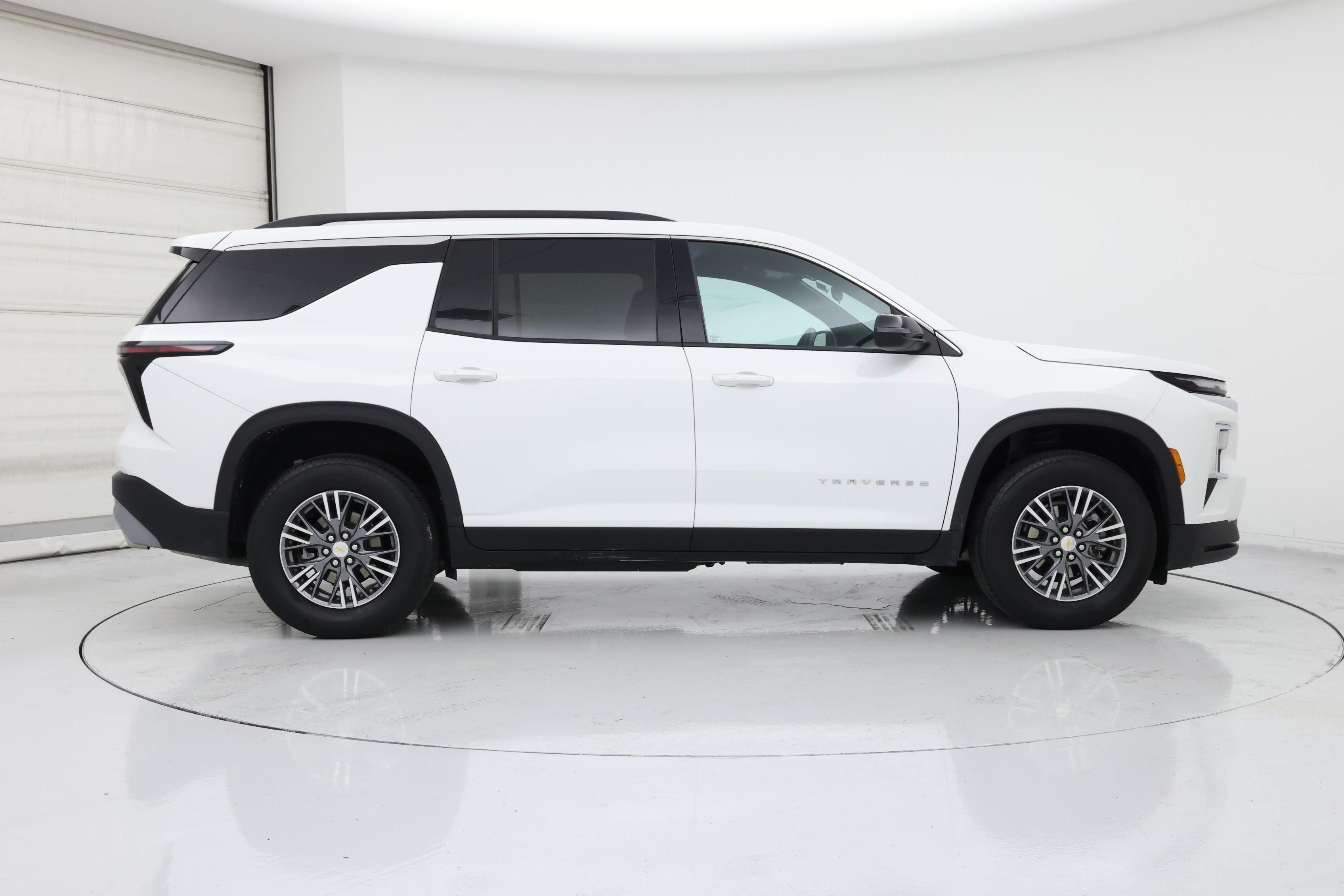 Thumbnail: 2025 Chevrolet Traverse - 7