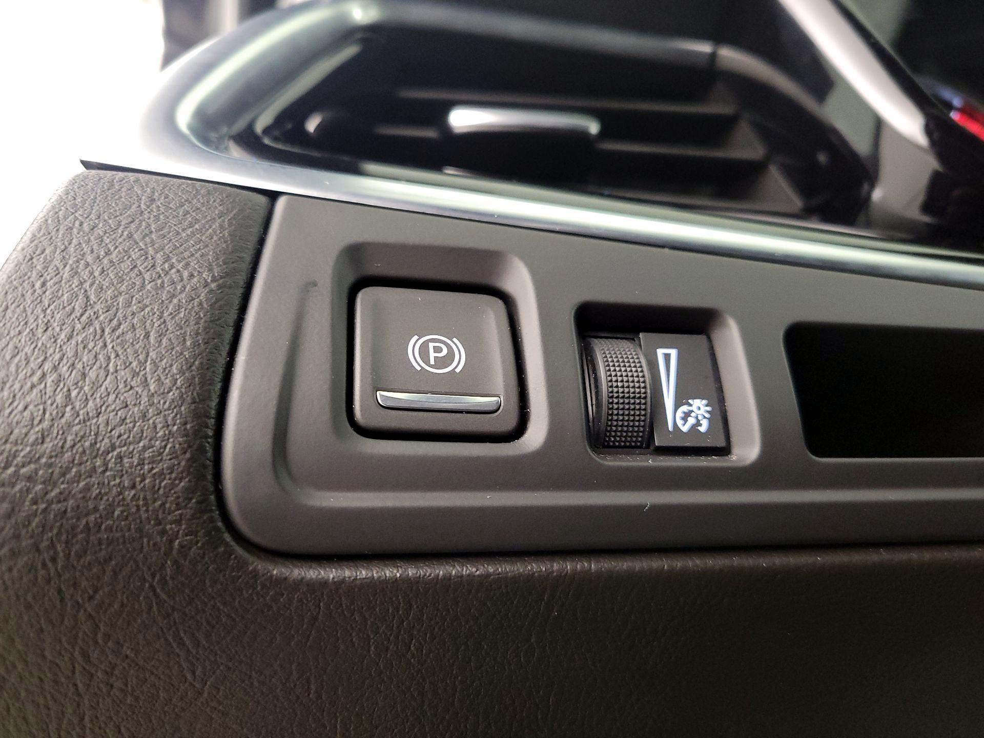 Thumbnail: 2025 Cadillac XT6 - 13