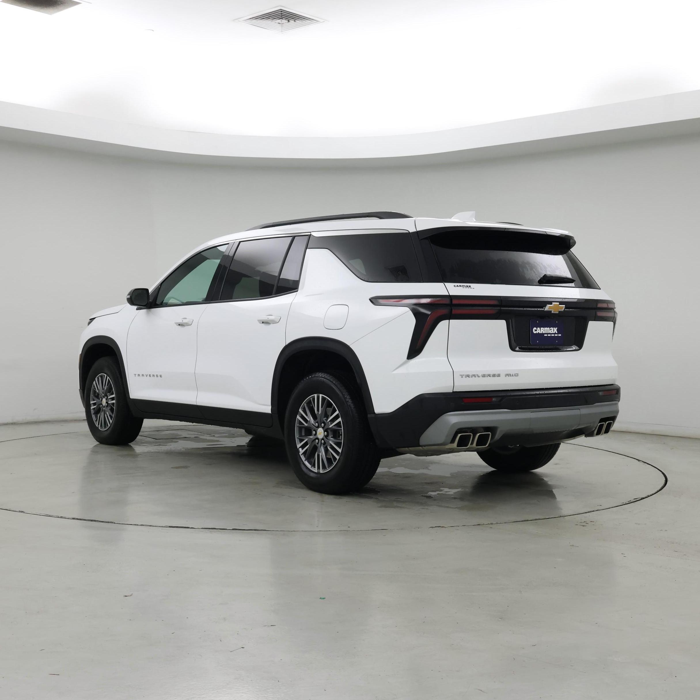 Thumbnail: 2025 Chevrolet Traverse - 2