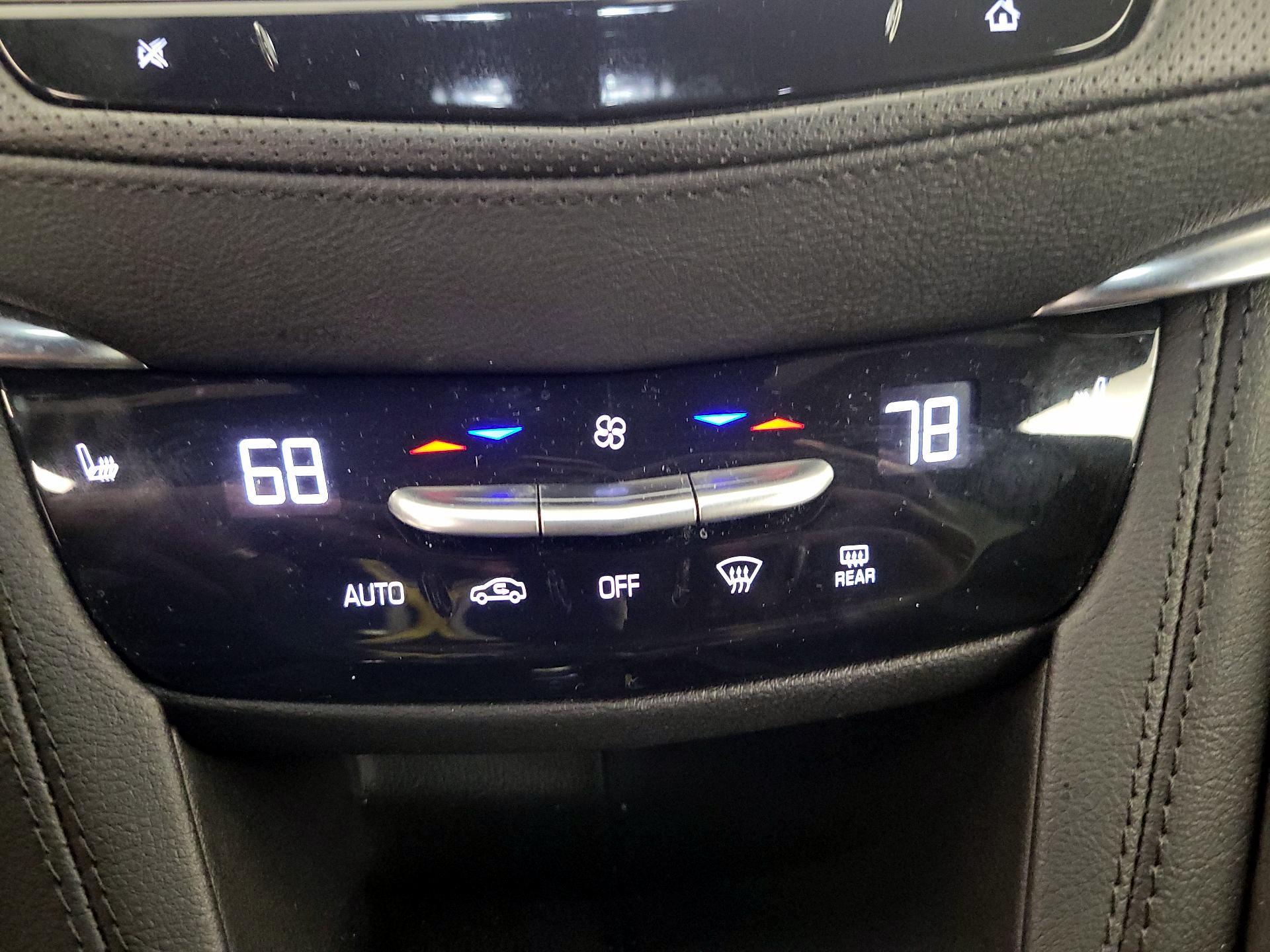 Thumbnail: 2025 Cadillac XT5 - 17