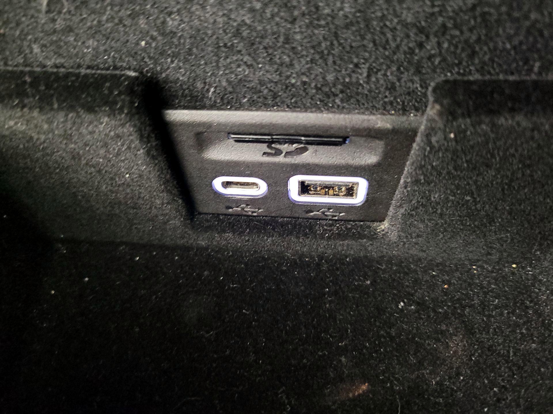 Thumbnail: 2025 Cadillac XT5 - 19