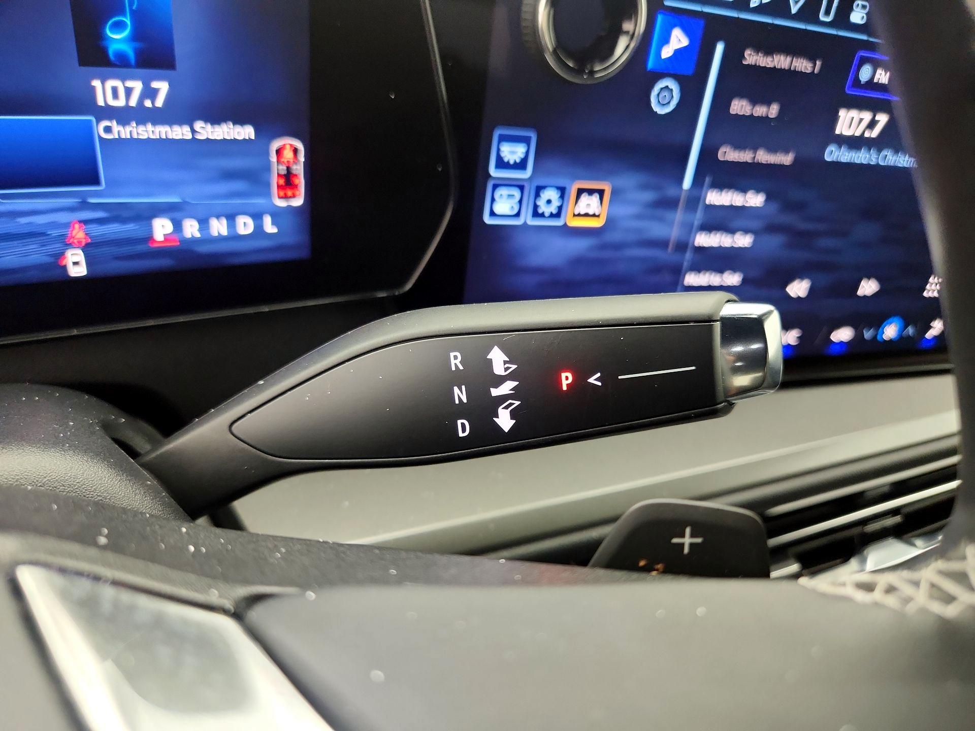 Thumbnail: 2025 Chevrolet Traverse - 18