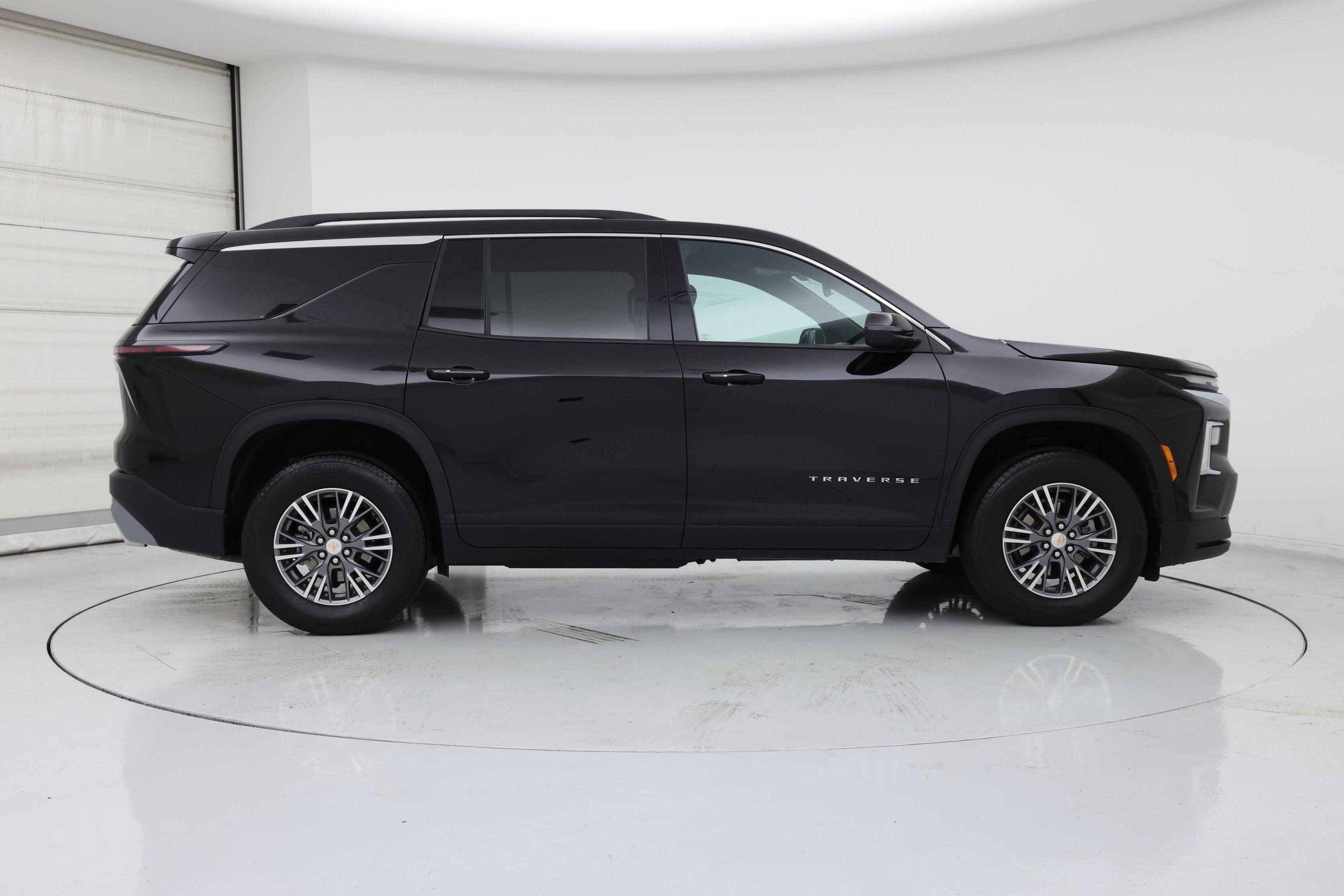 Thumbnail: 2025 Chevrolet Traverse - 7