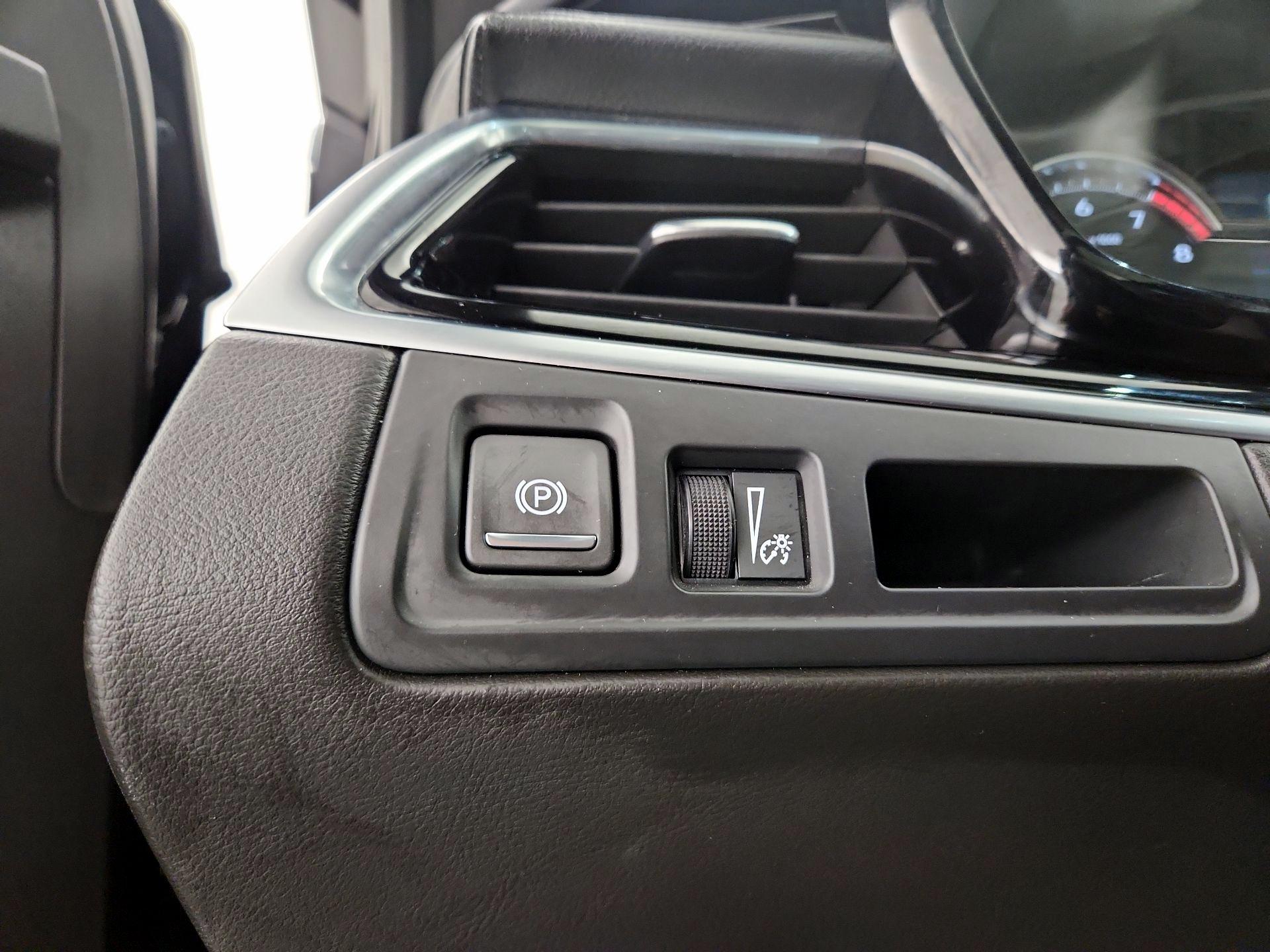 Thumbnail: 2025 Cadillac XT6 - 13