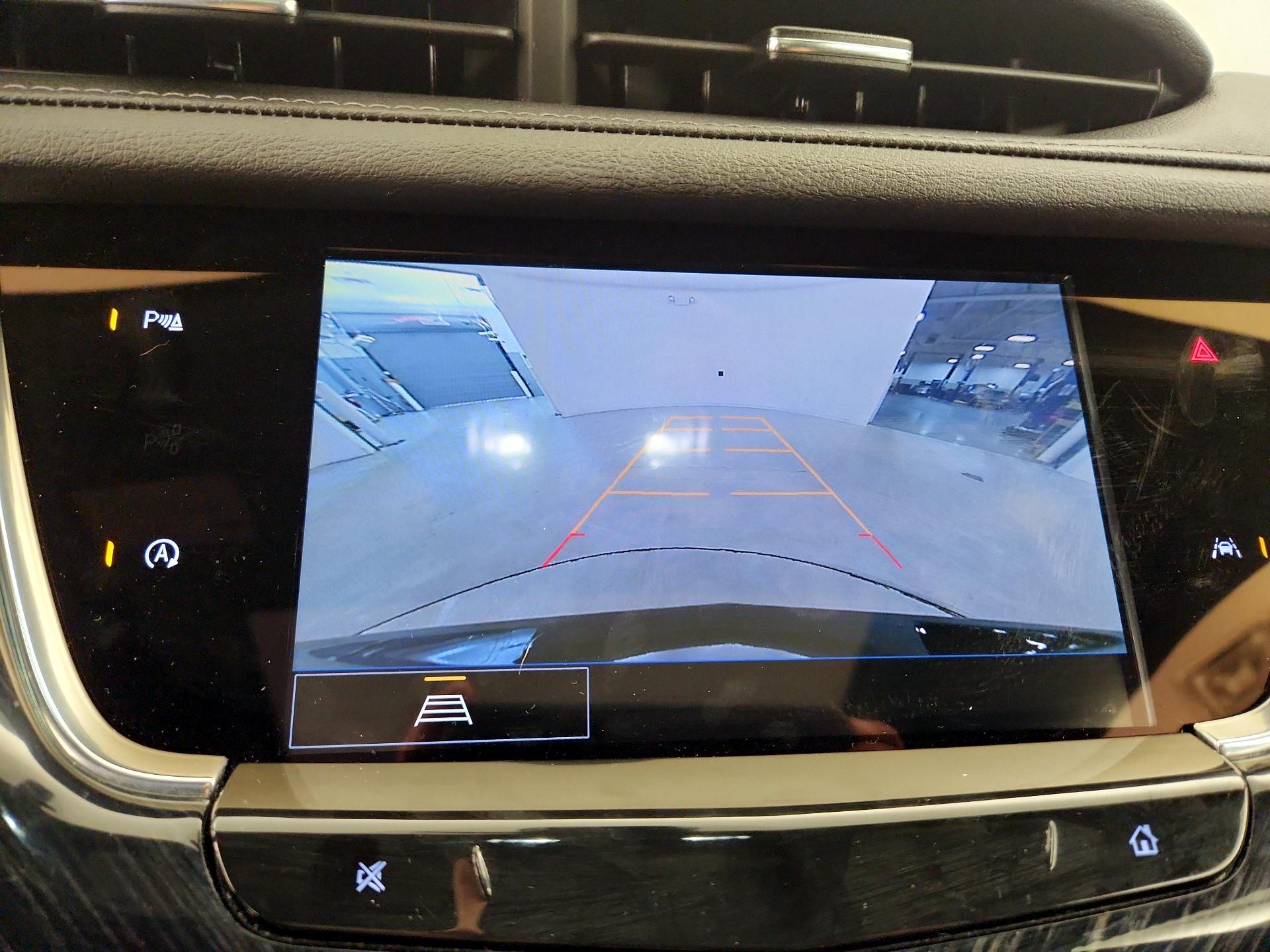 Thumbnail: 2025 Cadillac XT6 - 15