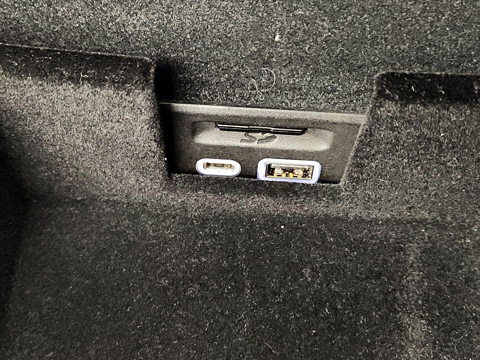 Thumbnail: 2025 Cadillac XT6 - 19