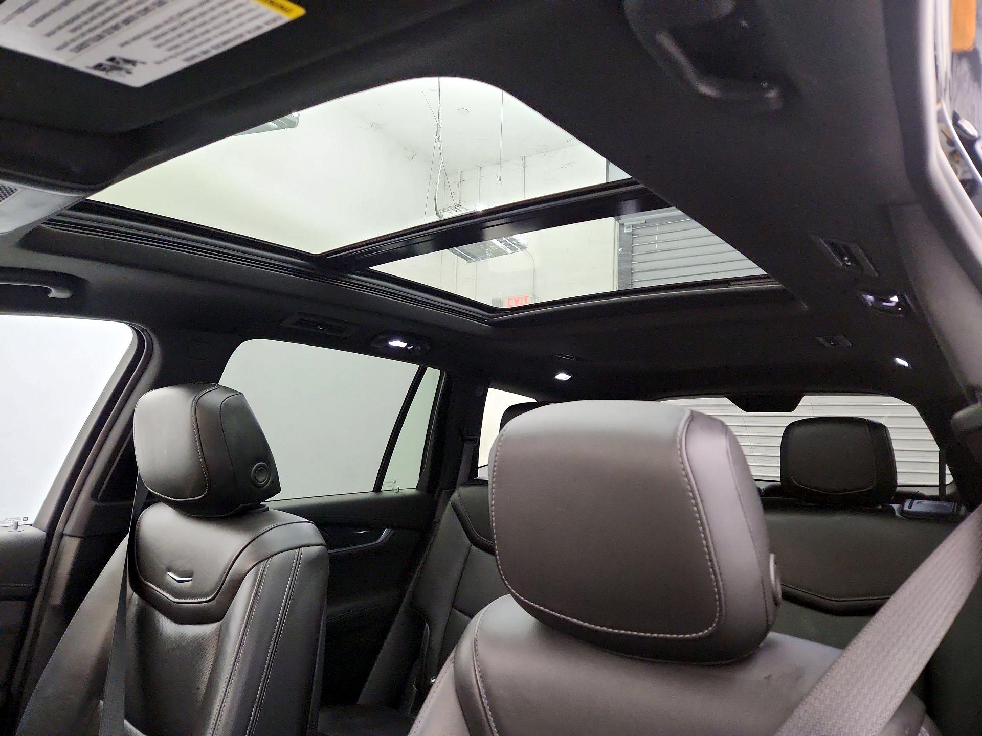 Thumbnail: 2025 Cadillac XT6 - 20