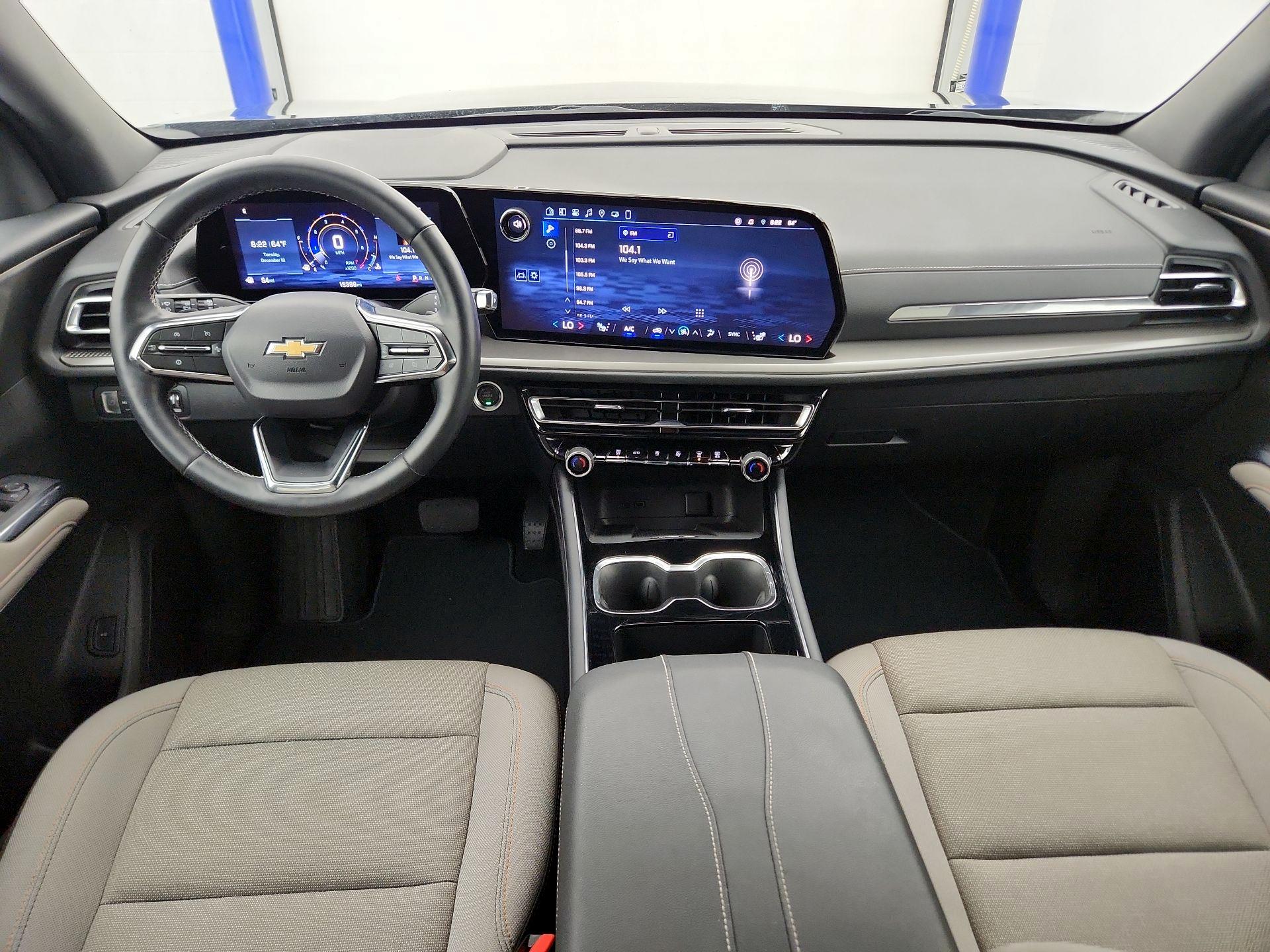 Thumbnail: 2025 Chevrolet Traverse - 9