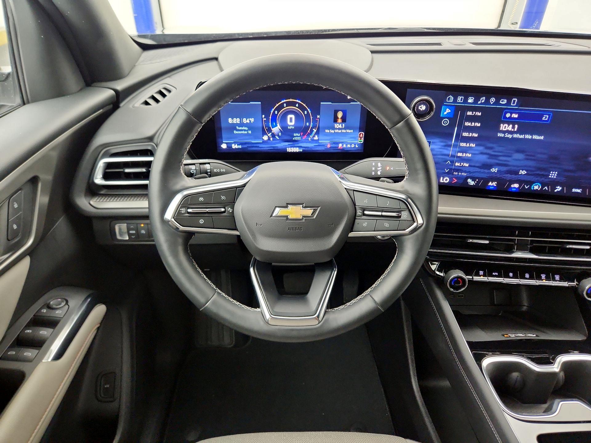 Thumbnail: 2025 Chevrolet Traverse - 10